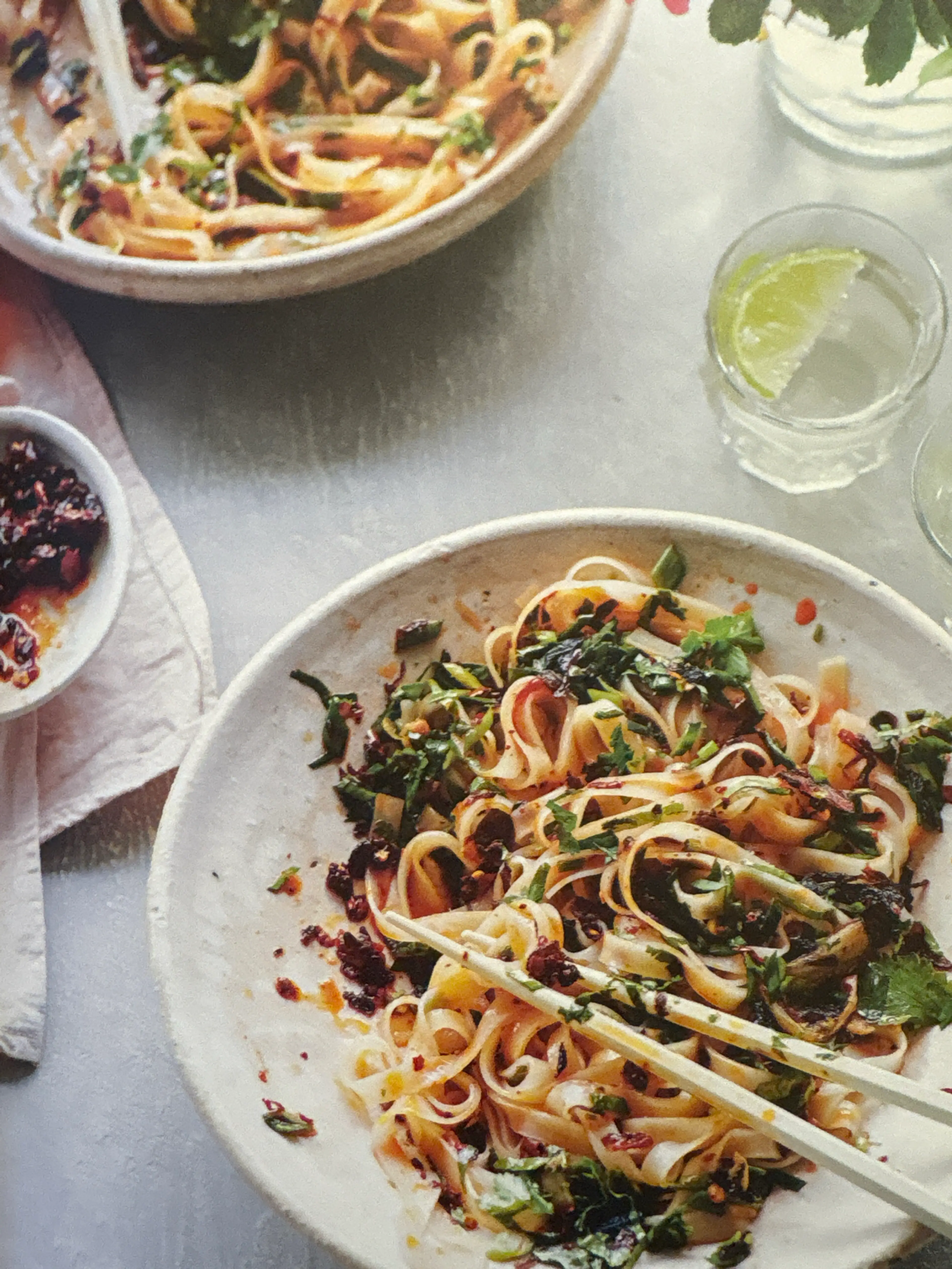 QUICK AND LAZY DRENCHED COLD NOODLES MÌ TRỘN