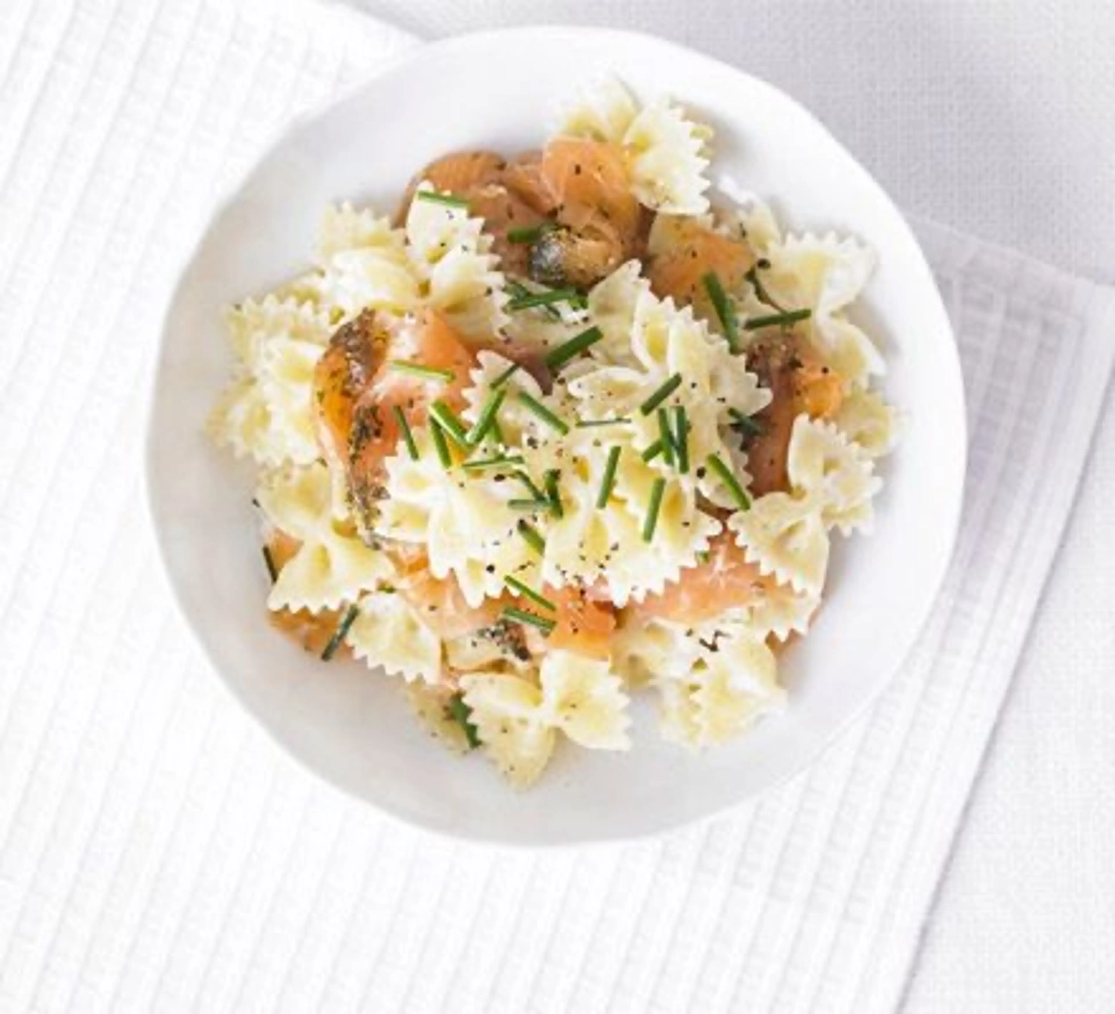 Quick creamy salmon pasta