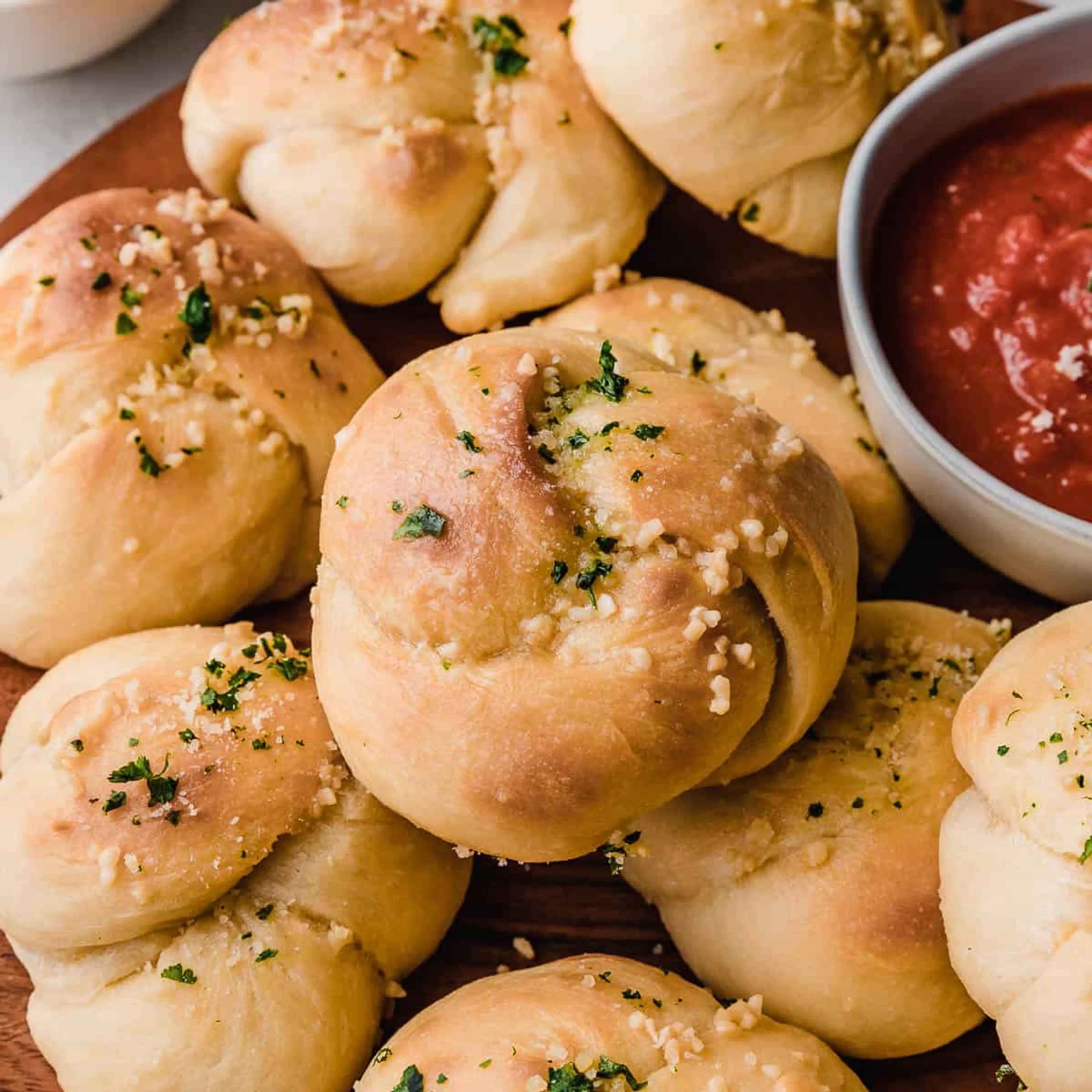 Sourdough Garlic Knots