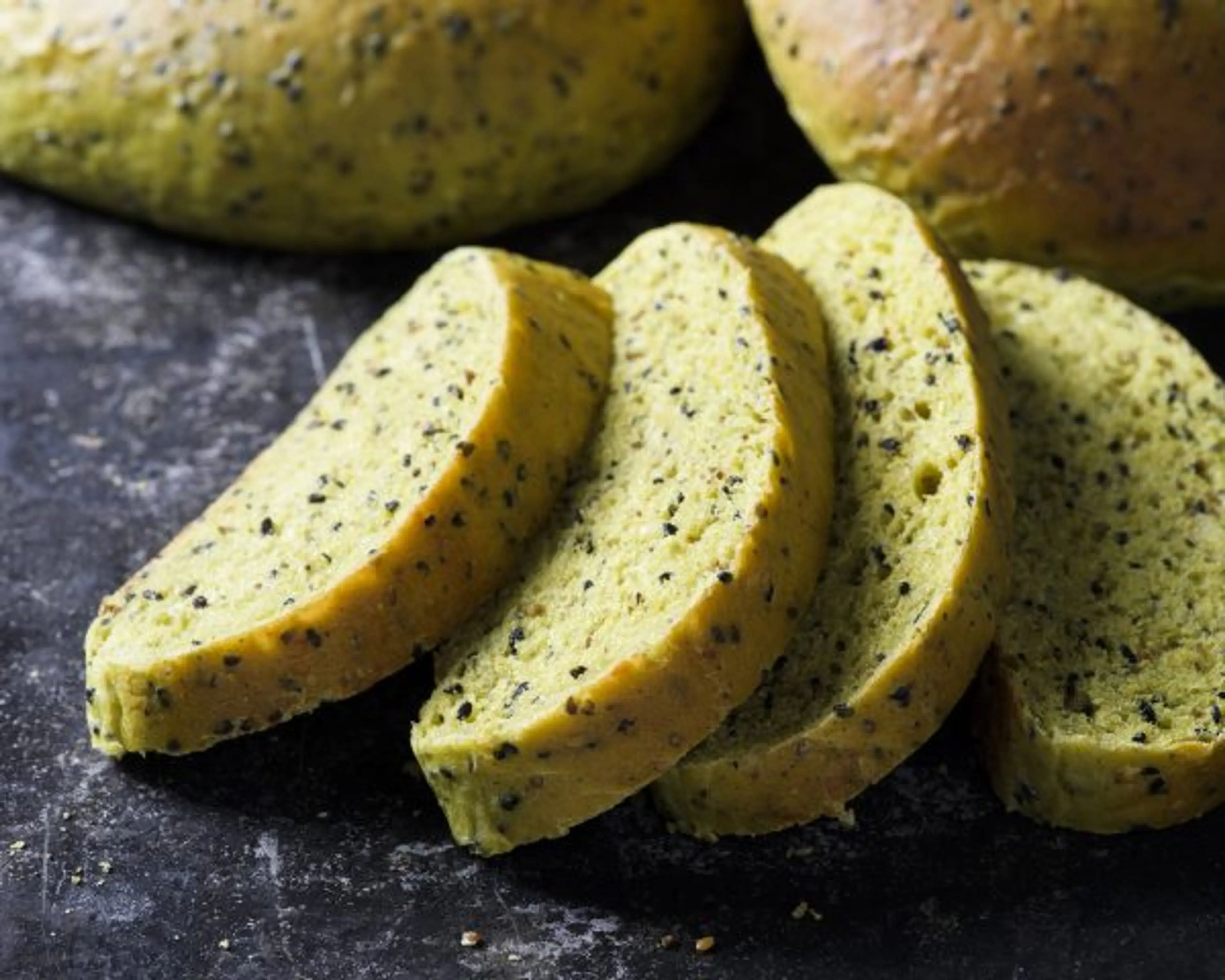 Palestinian-Style Turmeric Bread (Ka’ak Asfar)