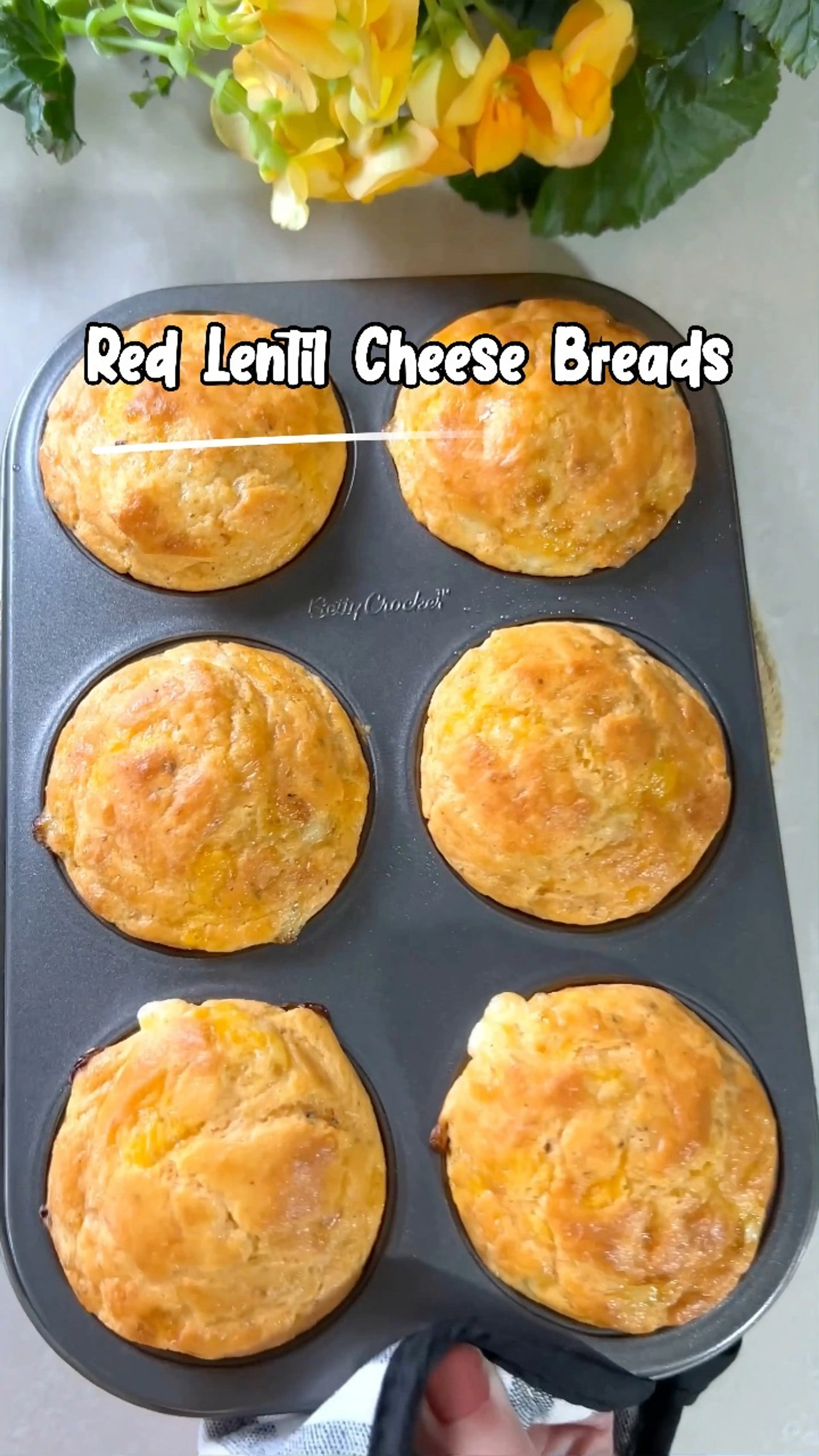 These Red Lentil Cheese Breads Are a Simple, Protein-rich Al