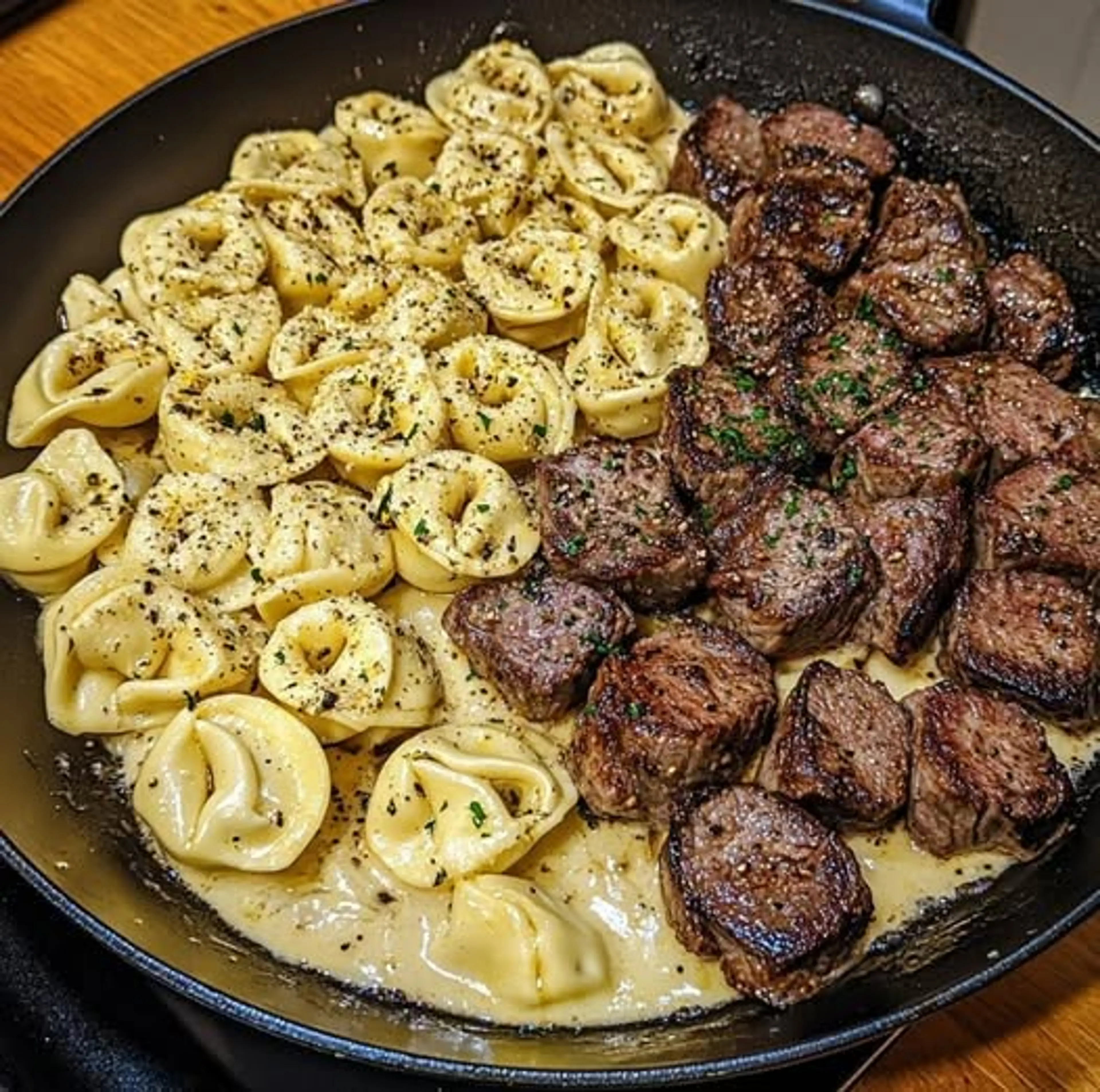 Garlic Steak & Cheese-filled Tortellini Skillet