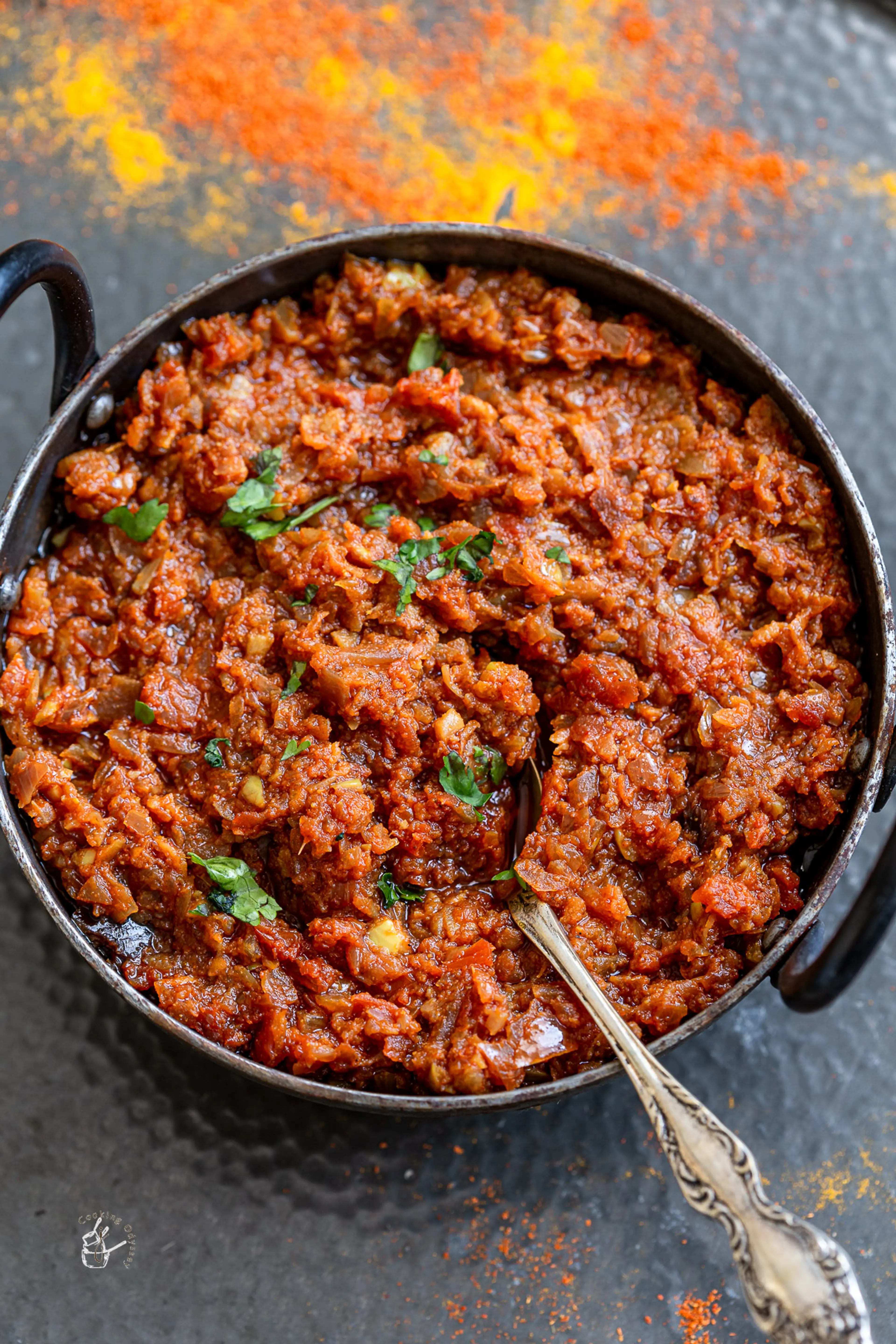 Indian Curry Paste (Onion Tomato Bhuna Masala)