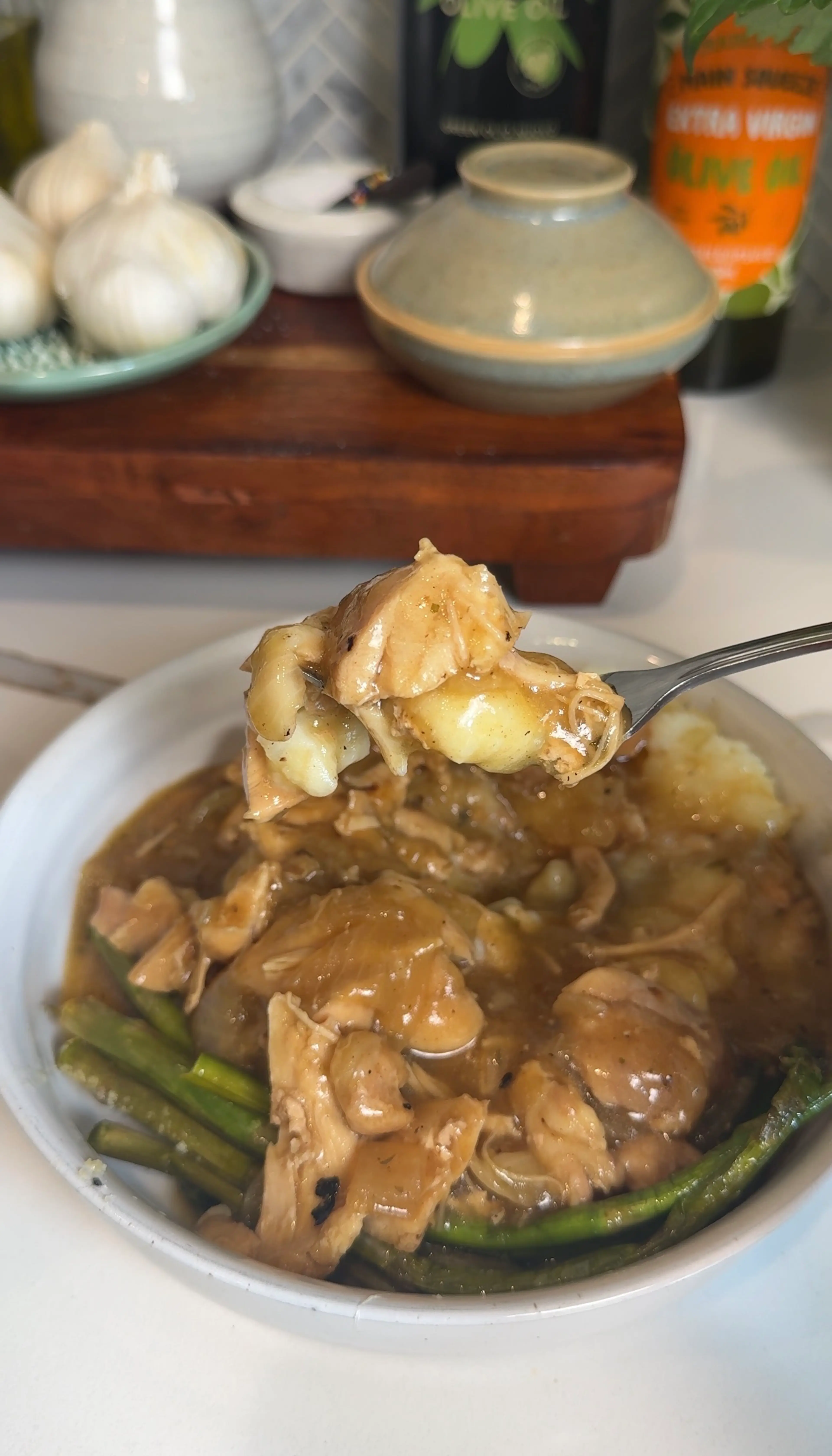 Smothered Chicken with Mashed Potatoes