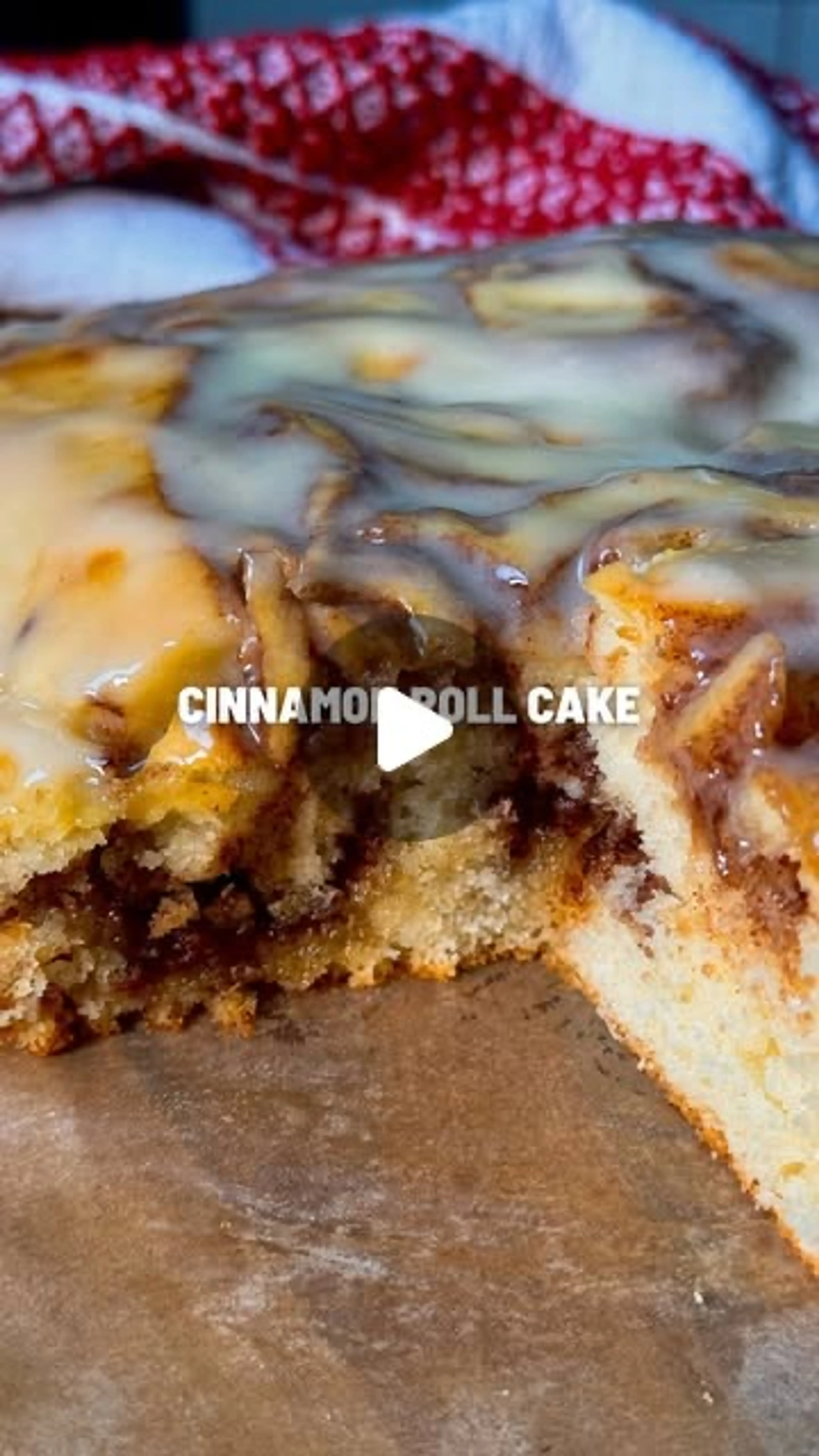 Cinnamon Roll Cake