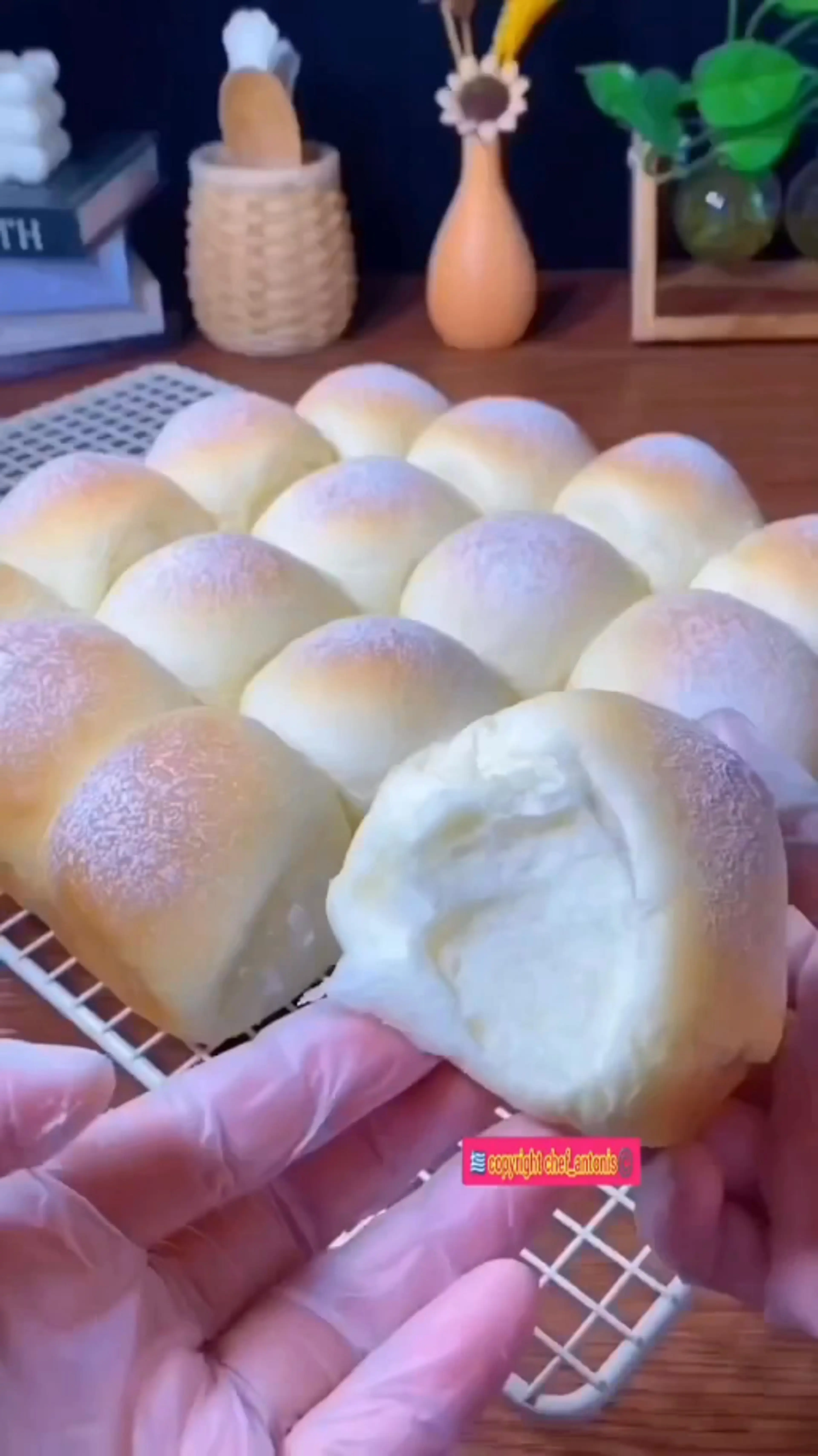 Fluffy Cream Cheese Buns
