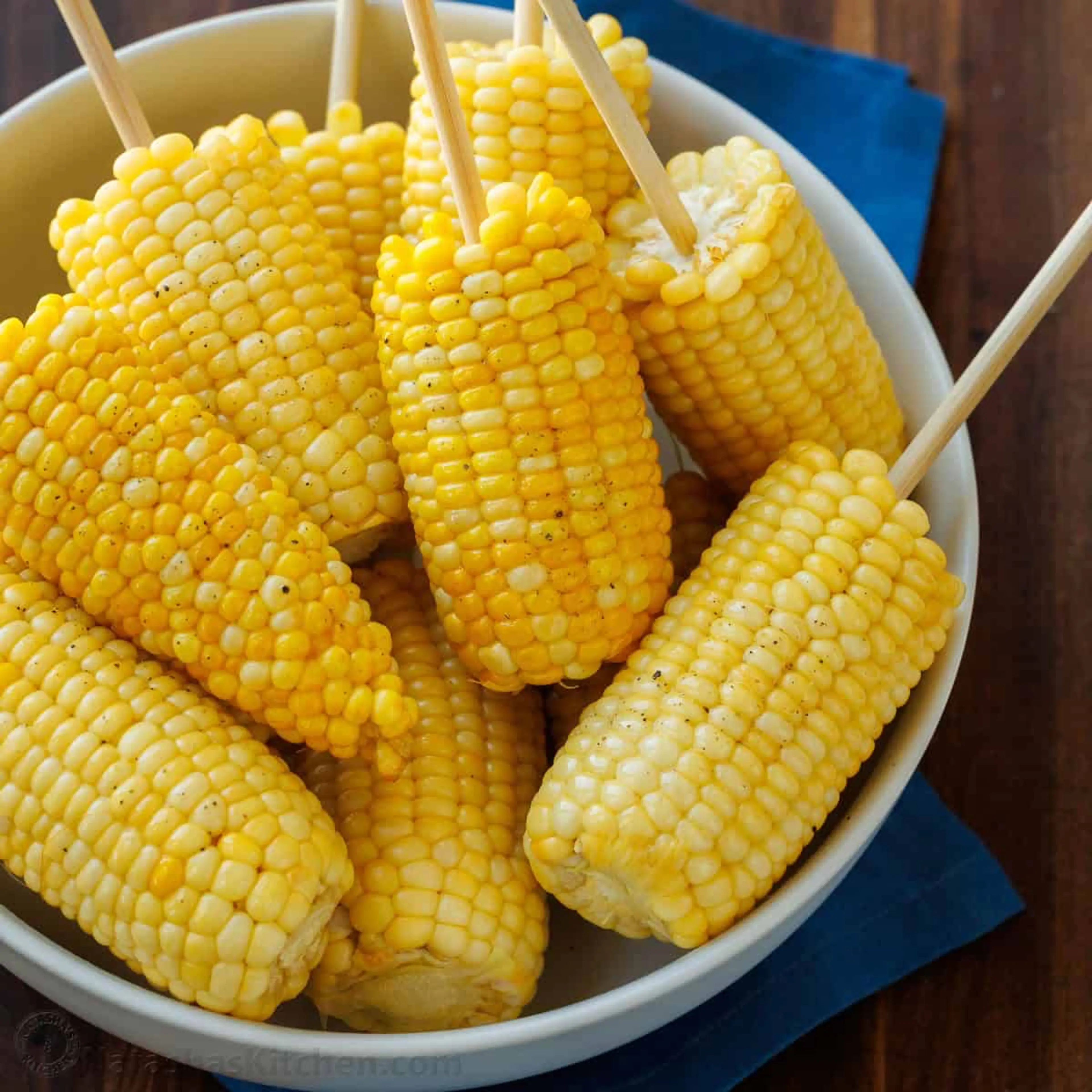 How to Boil Corn on the Cob (5-Minute Recipe)
