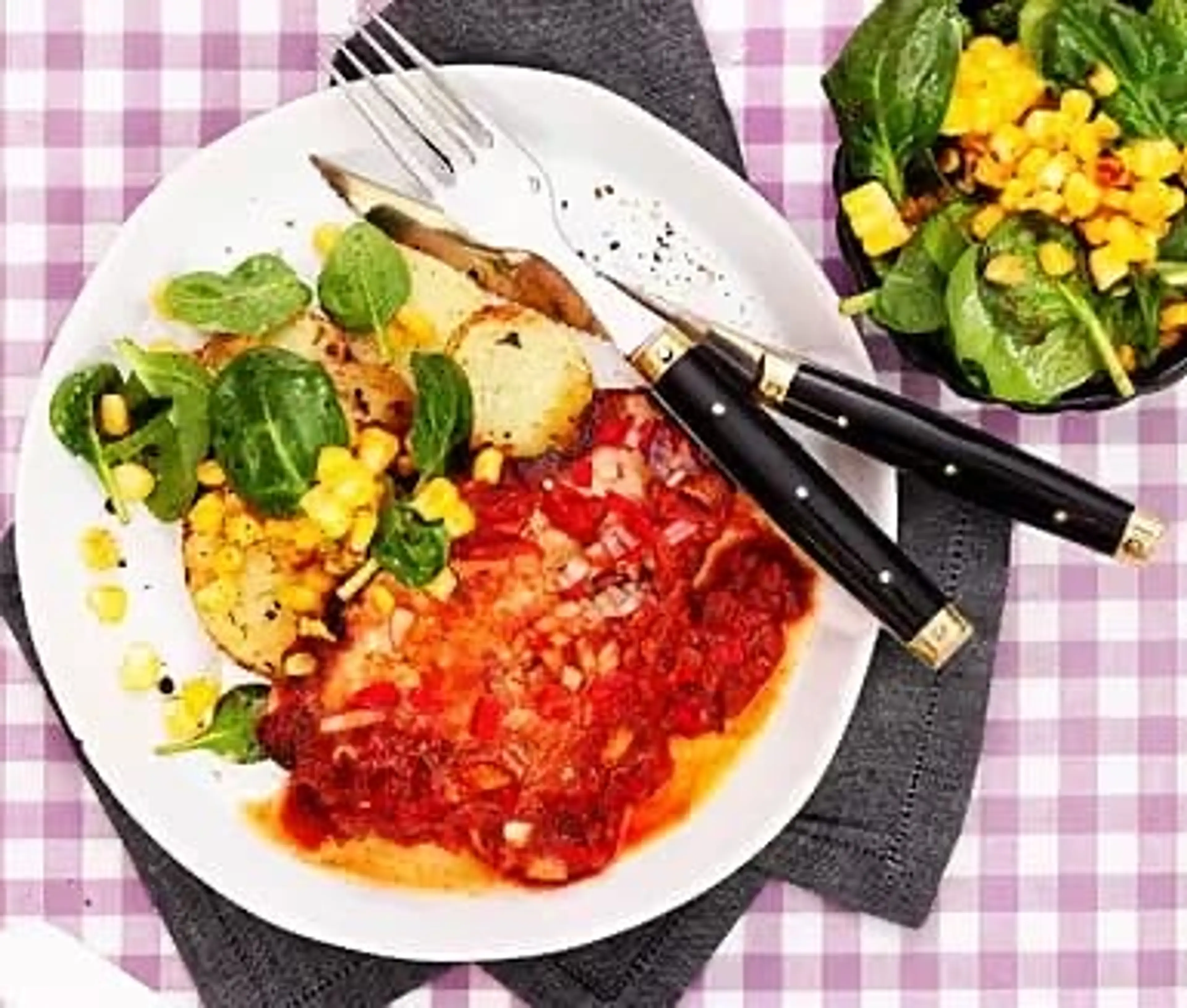 Fläskkotlett med chunky tomatsalsa och rostad majs