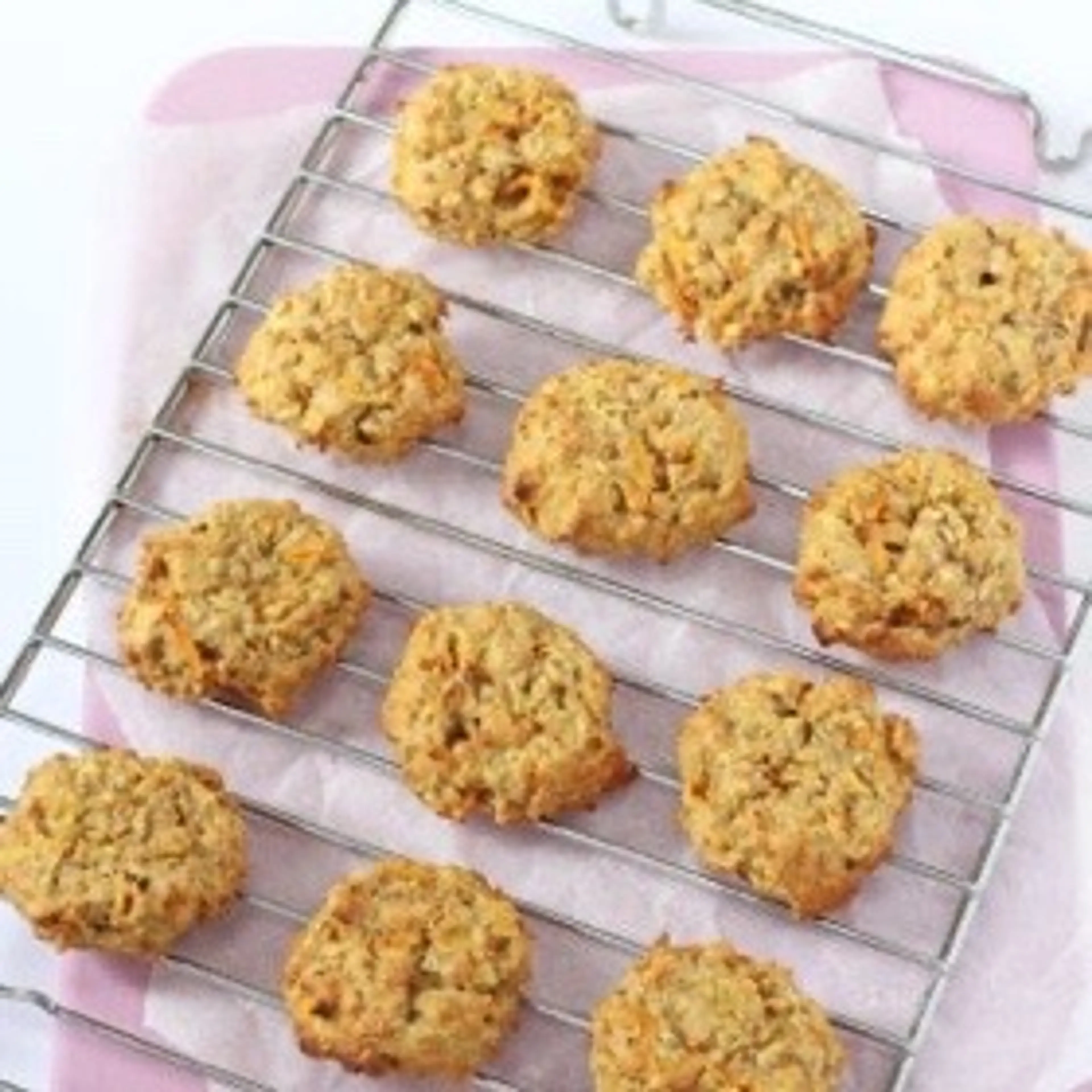 Carrot, Apple & Oat Breakfast Cookies