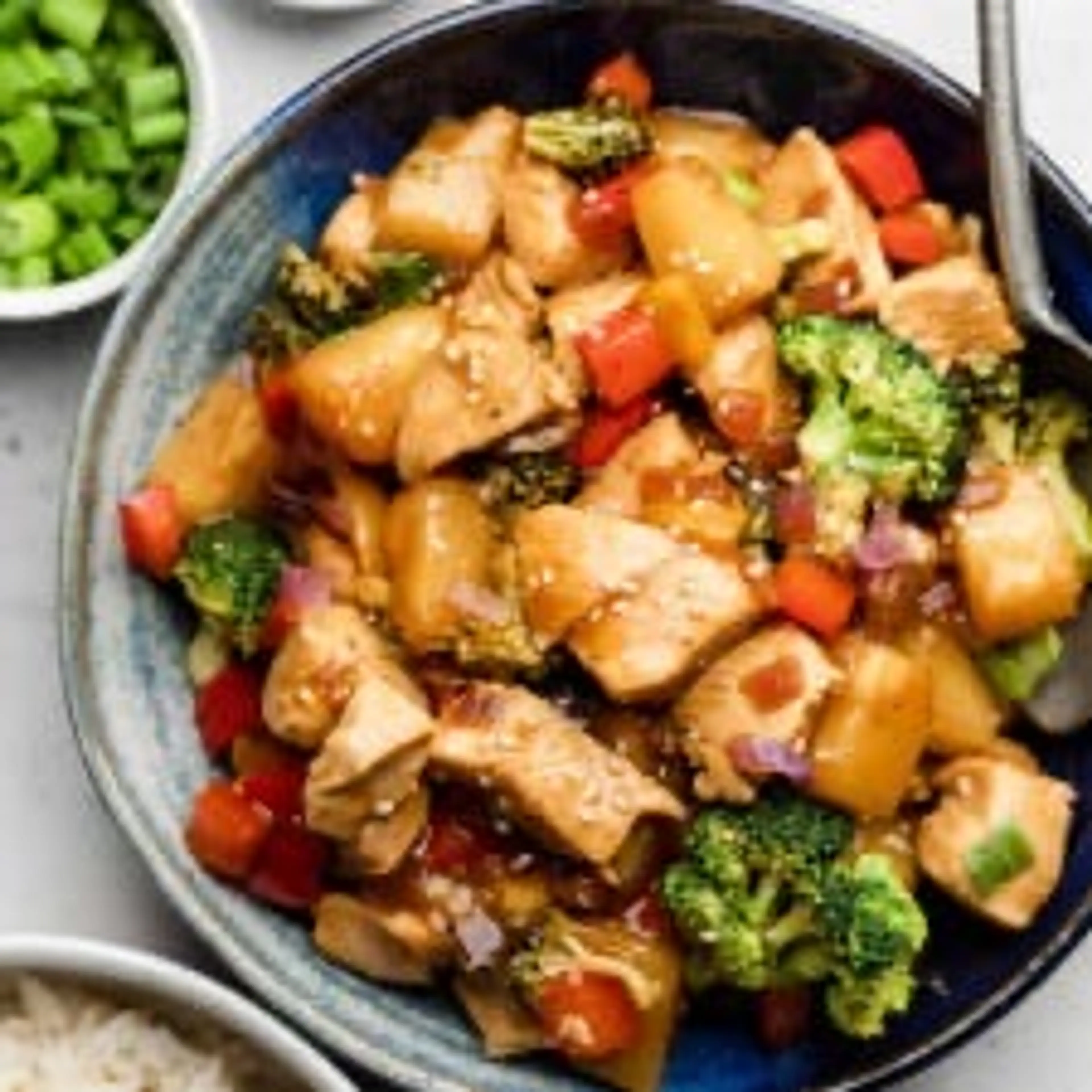 Healthy Pineapple Chicken Stir Fry
