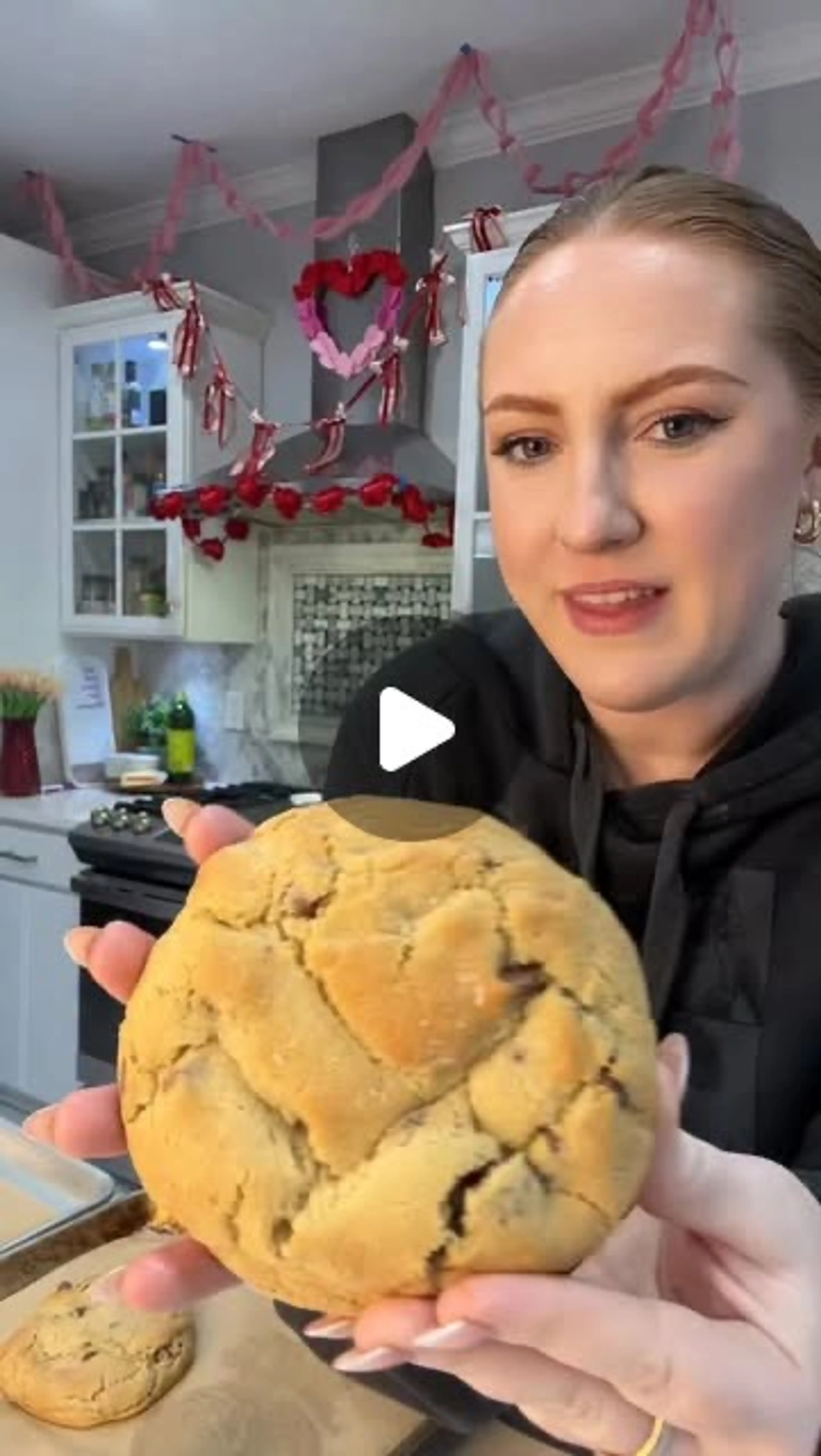 Giant Chocolate Chip Cookie