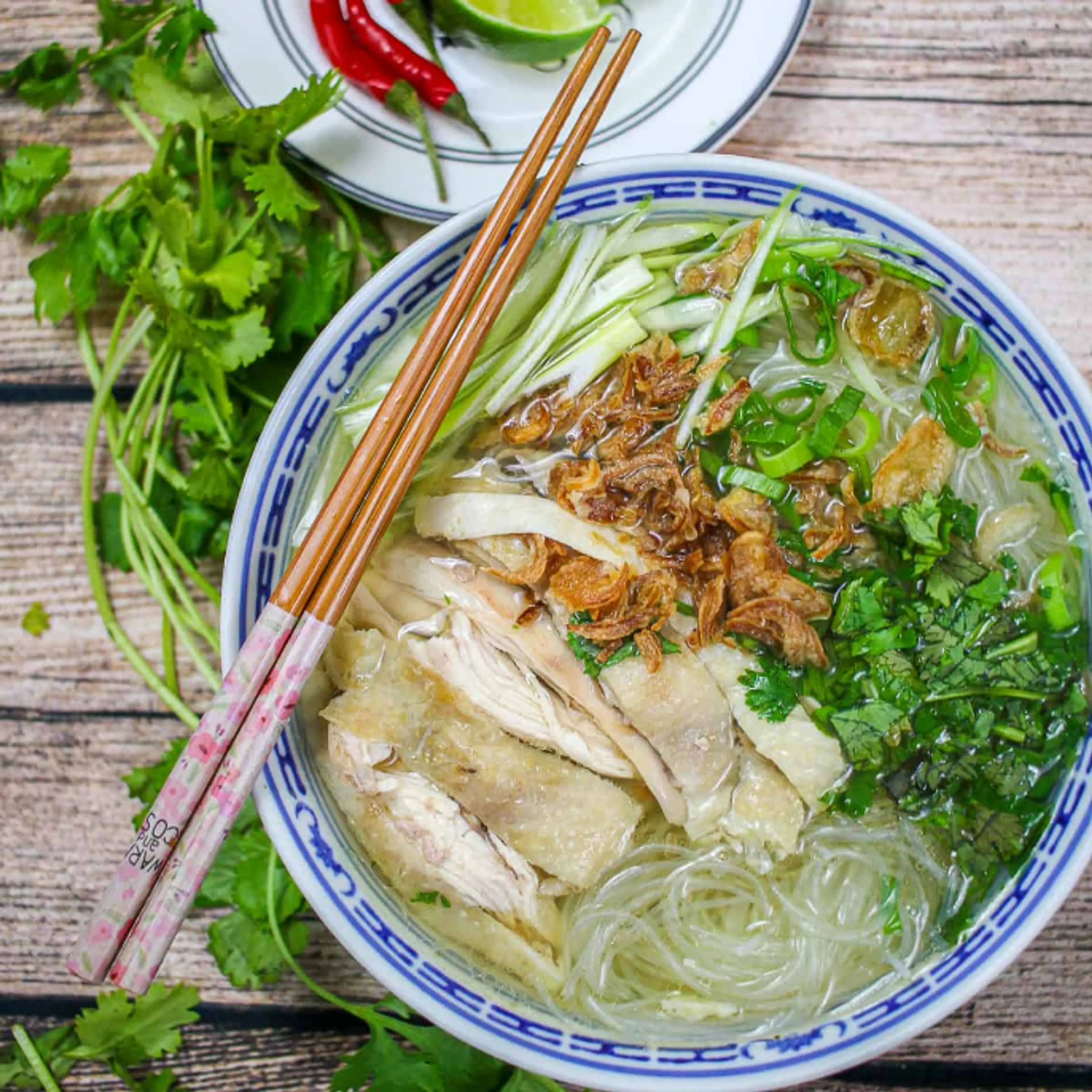 Vietnamese Chicken And Glass Noodle Soup (Miến Gà)