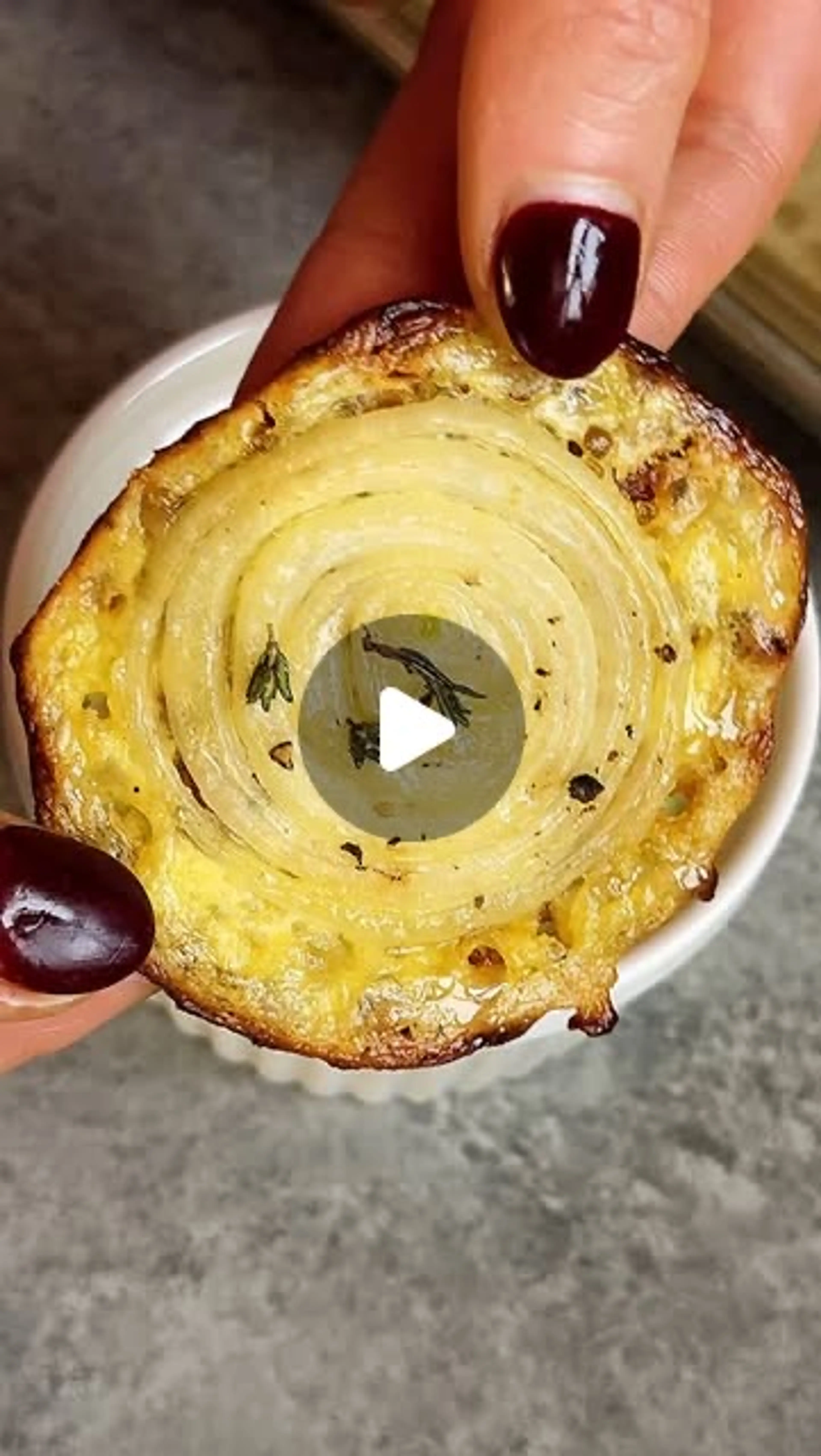 Crispy High-protein Onion Flatbread Bites!