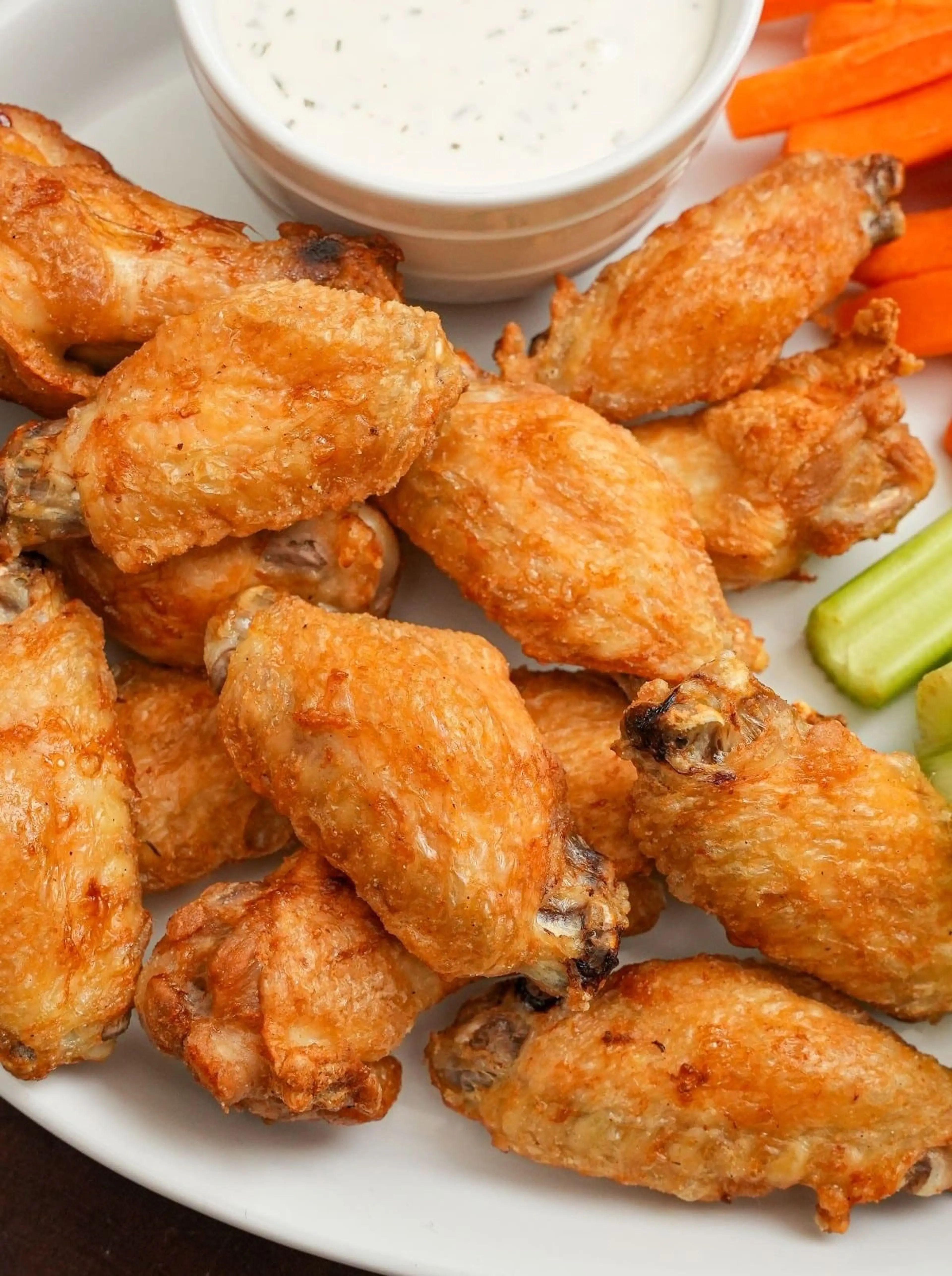 Air Fryer Chicken Wings (SUPER CRISPY)