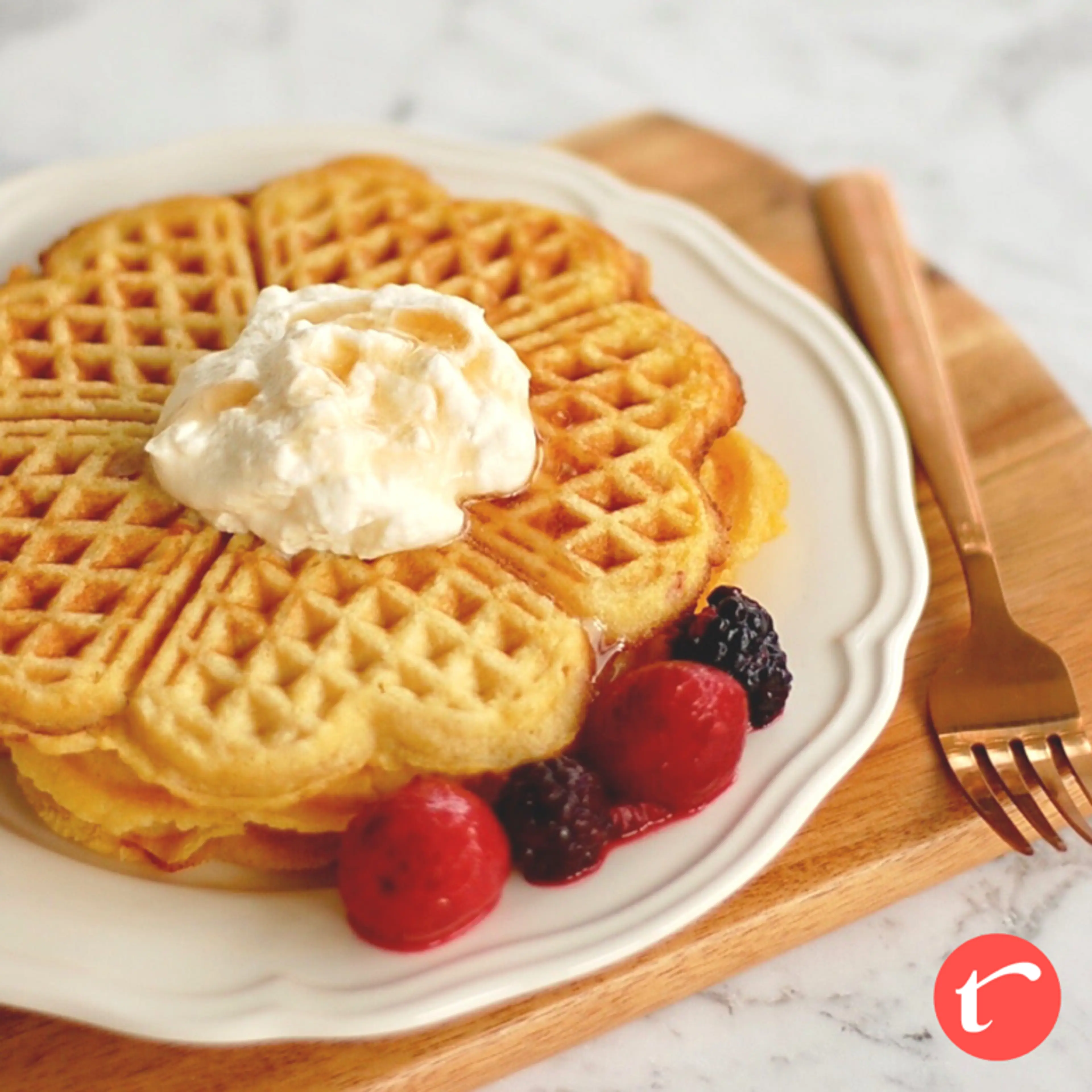 Easy Keto Waffles Recipe (Coconut flour)