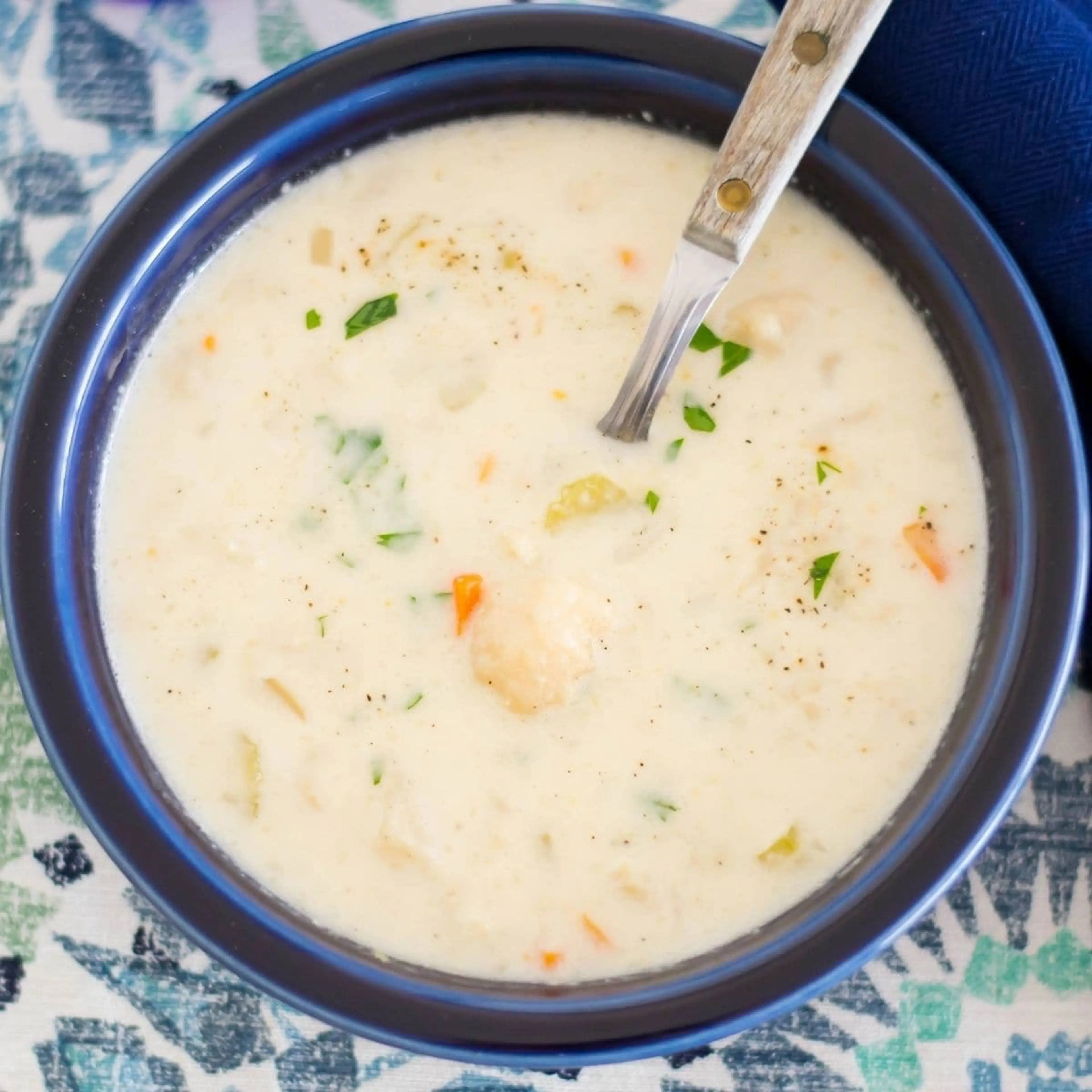 Crock Pot Cheesy Cauliflower Soup