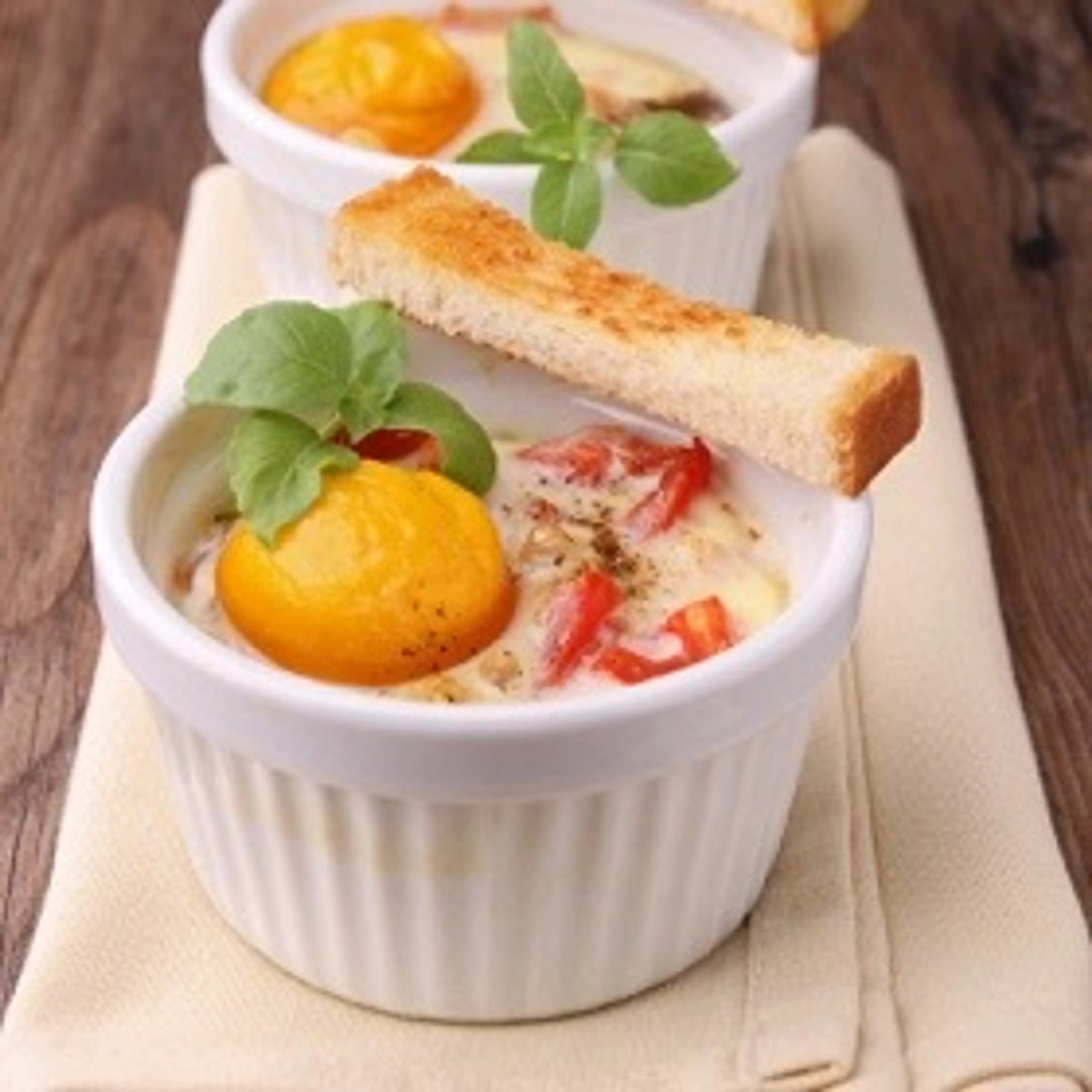 Oeufs Cocotte Tomate, Piment Et Basilic Un Petit Délice Simp