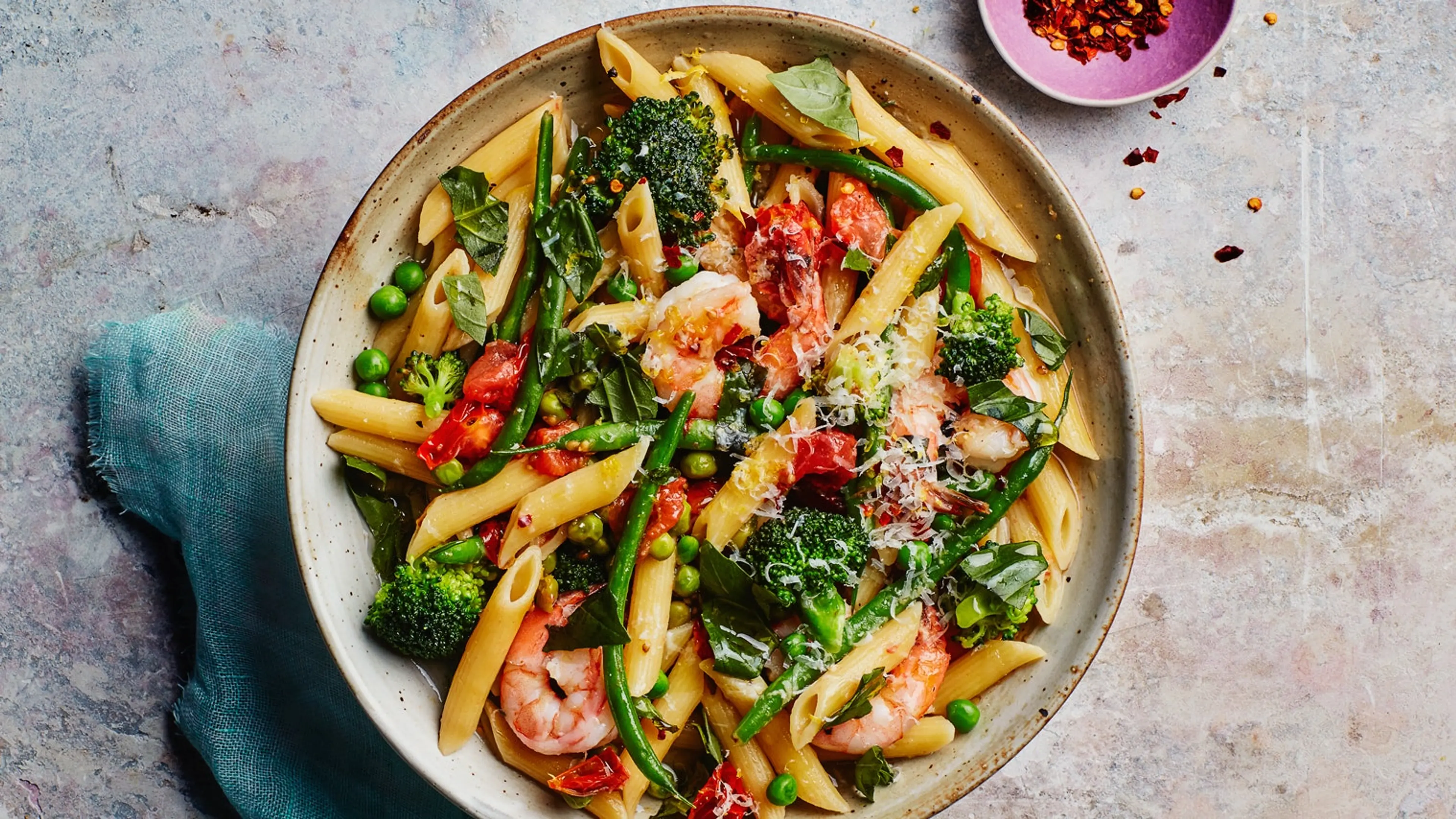 One-Pot Pasta Primavera with Broccoli, Tomatoes, and Shrimp