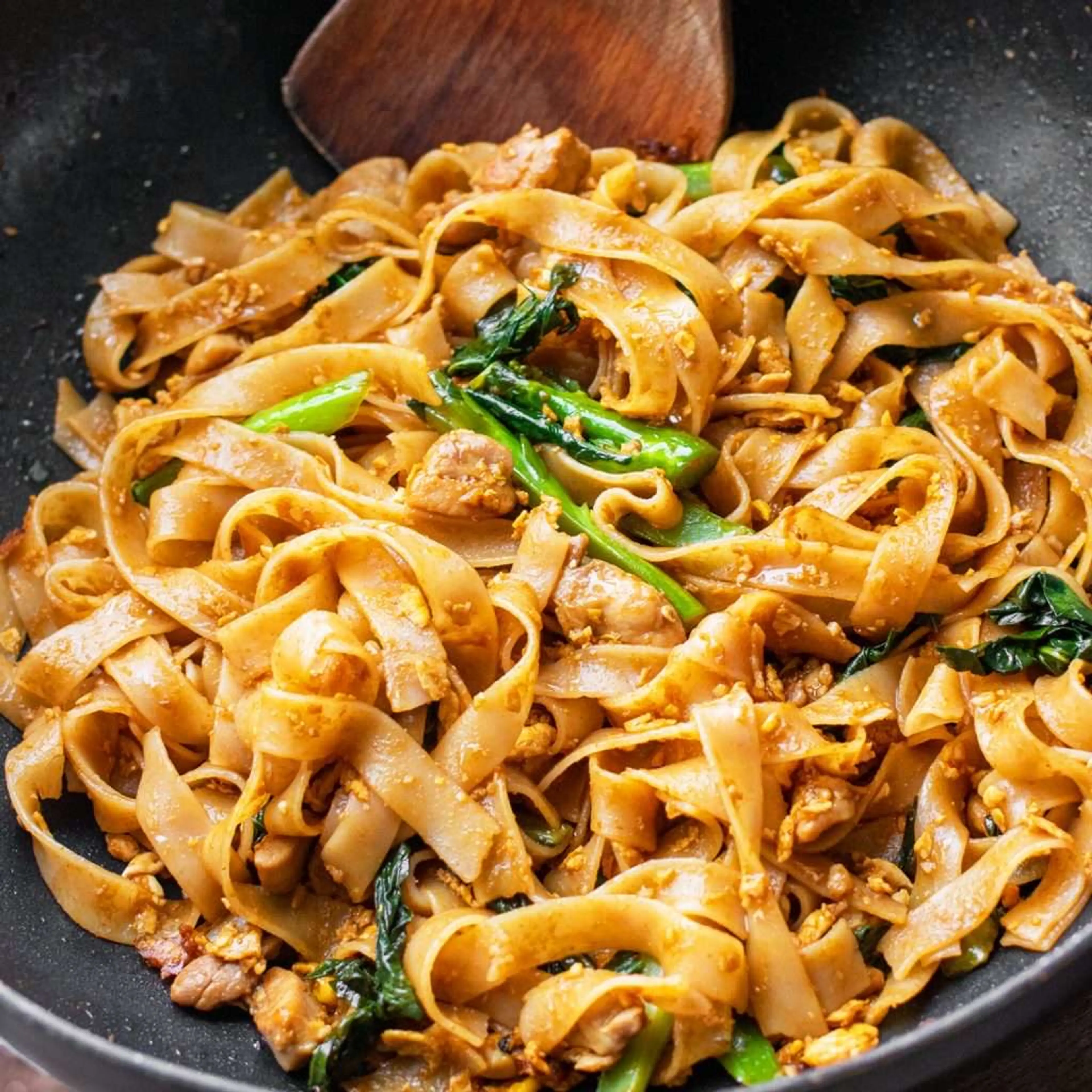 15-Minute Pad See Ew Noodles