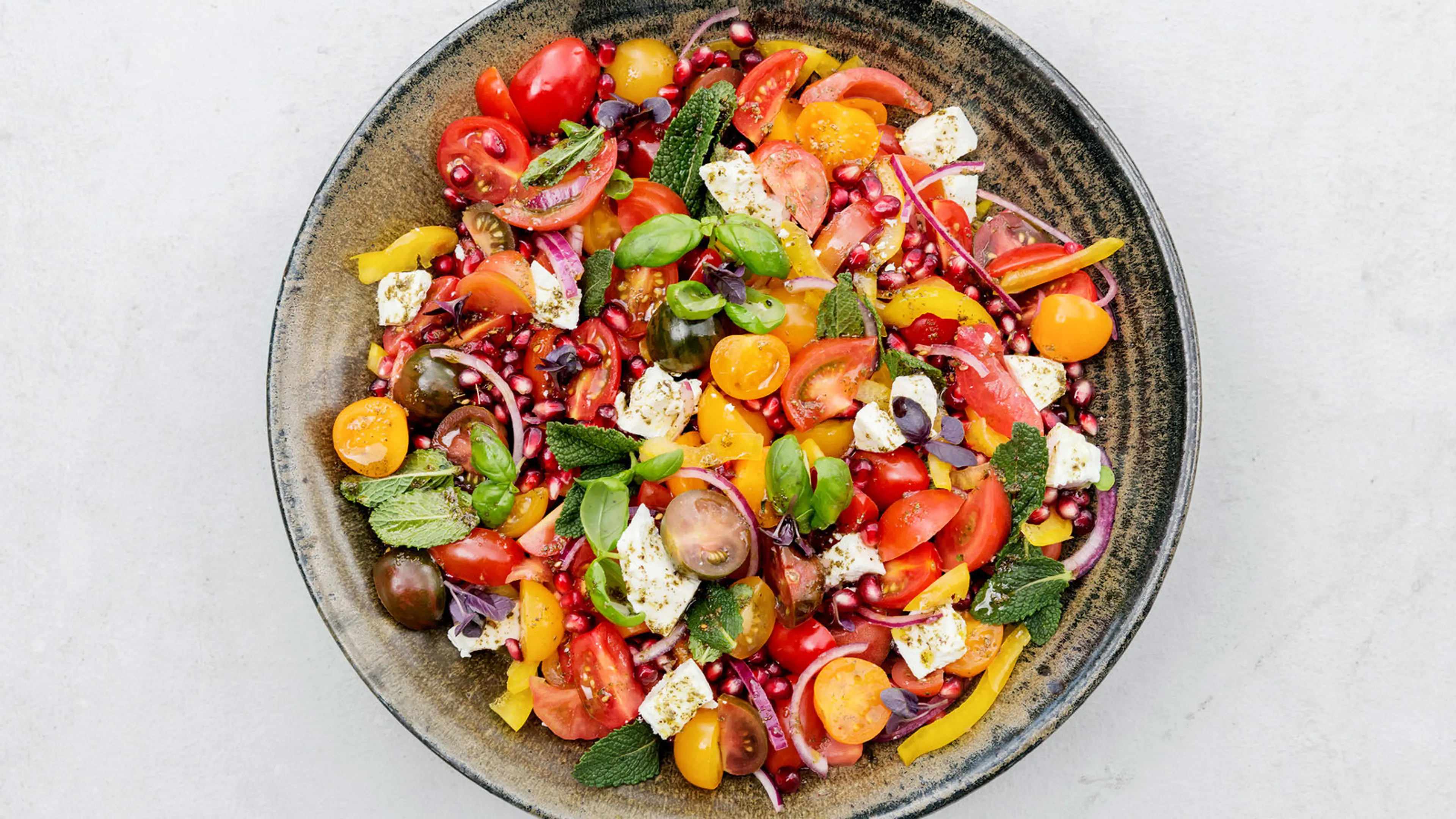 Yotam Ottolenghiâs Tomato and Pomegranate Salad