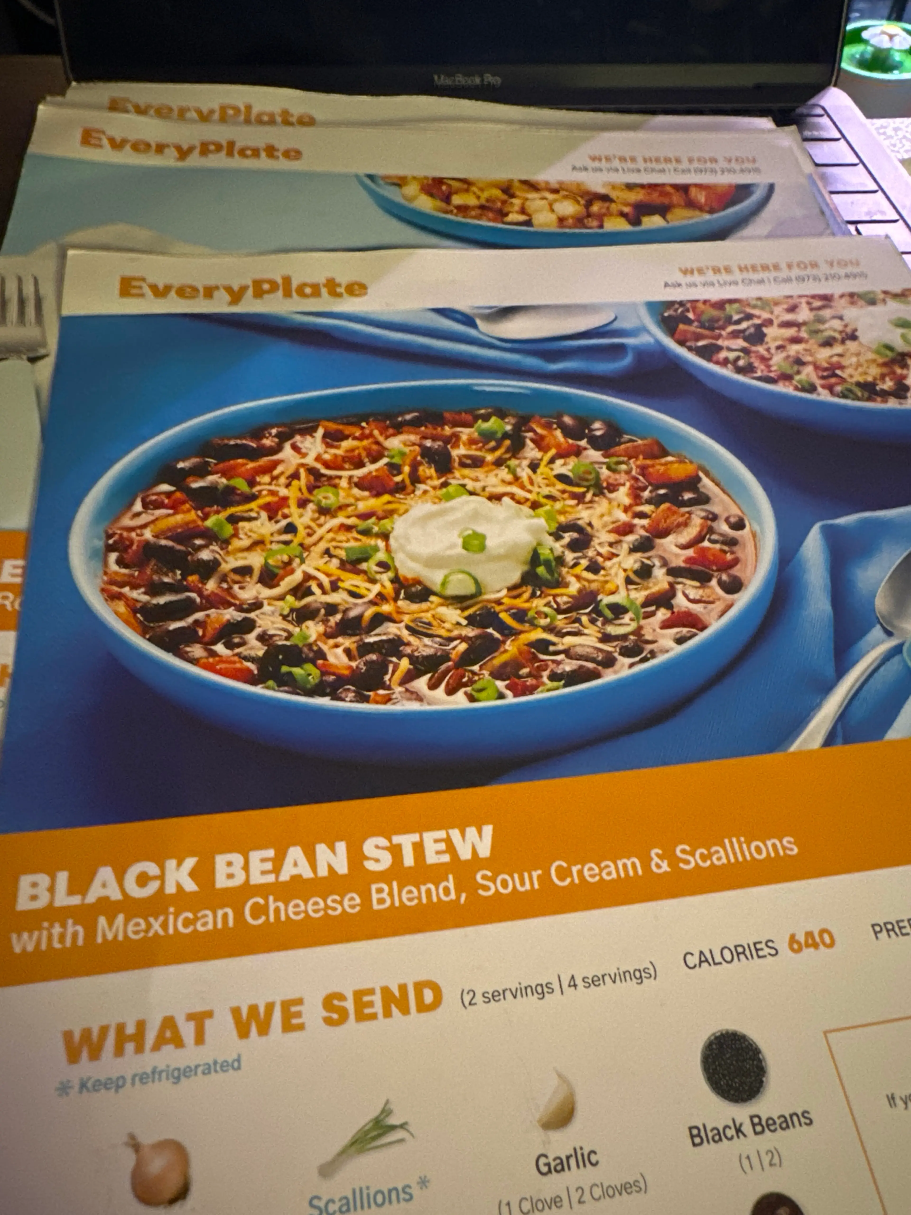 BLACK BEAN STEW with Mexican Cheese Blend, Sour Cream & Scal