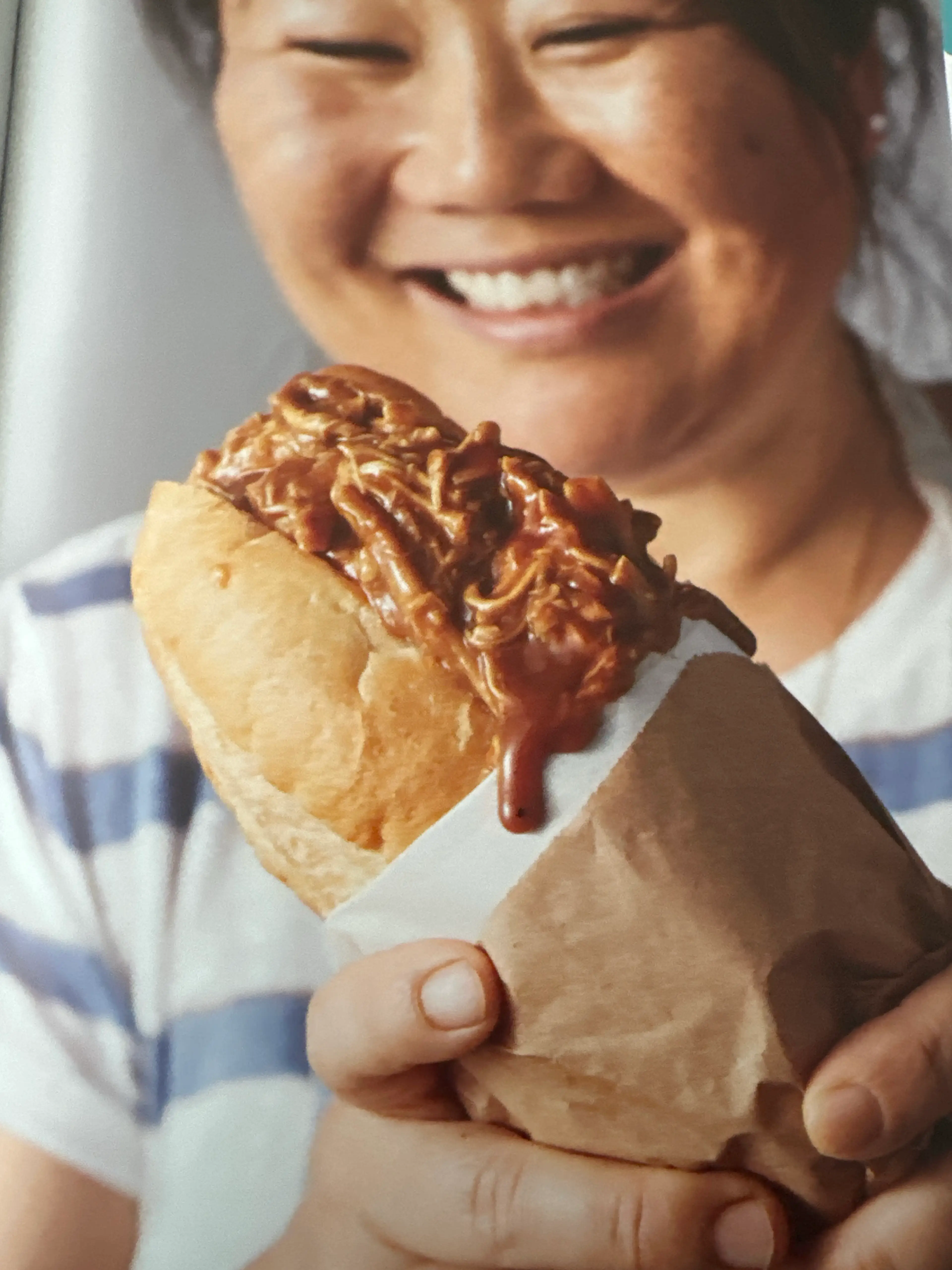 CHICKEN & GRAVY ROLLS
