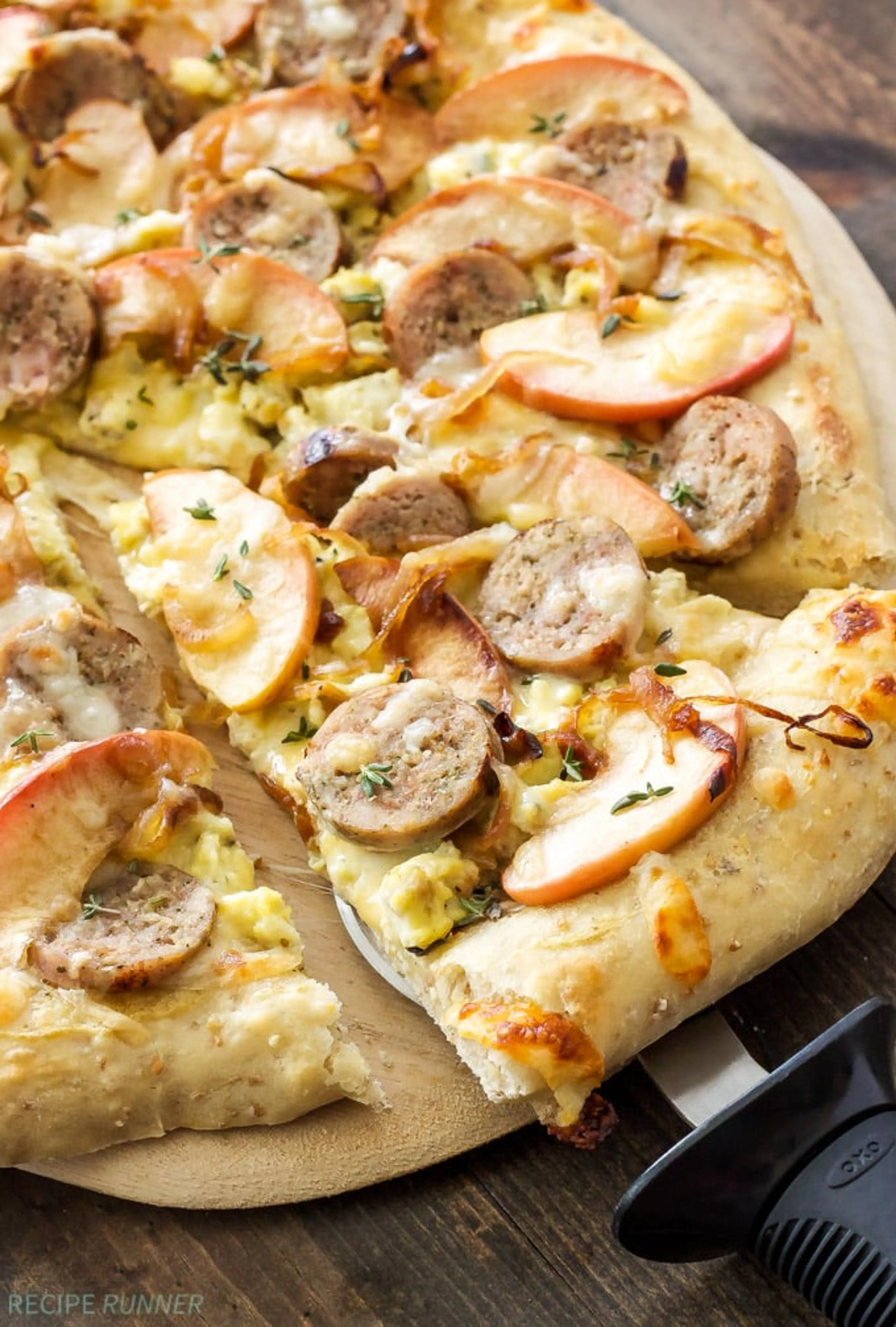 Sausage, Apple, and Thyme Breakfast Pizza