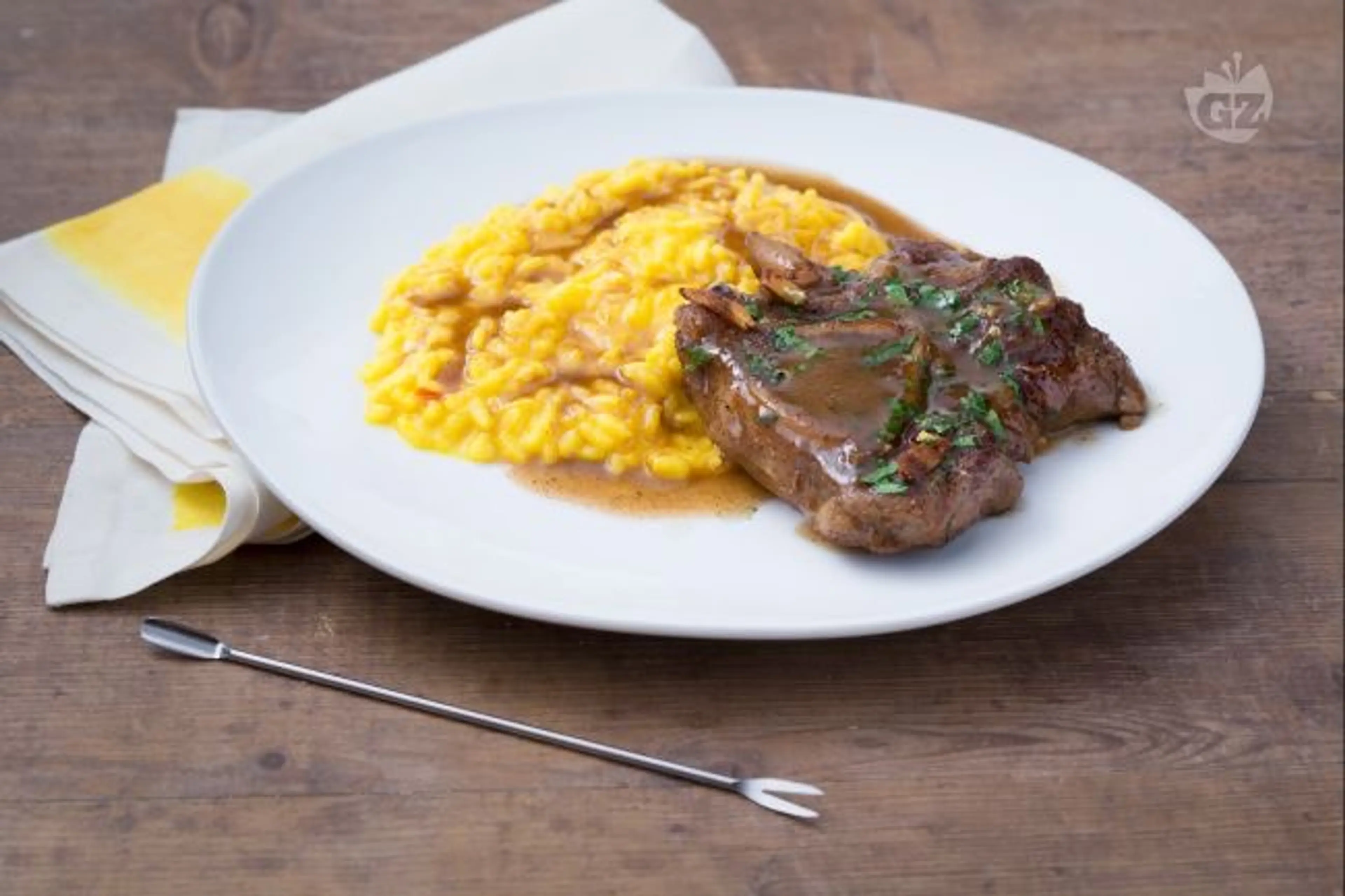Ossobuco alla milanese con risotto giallo