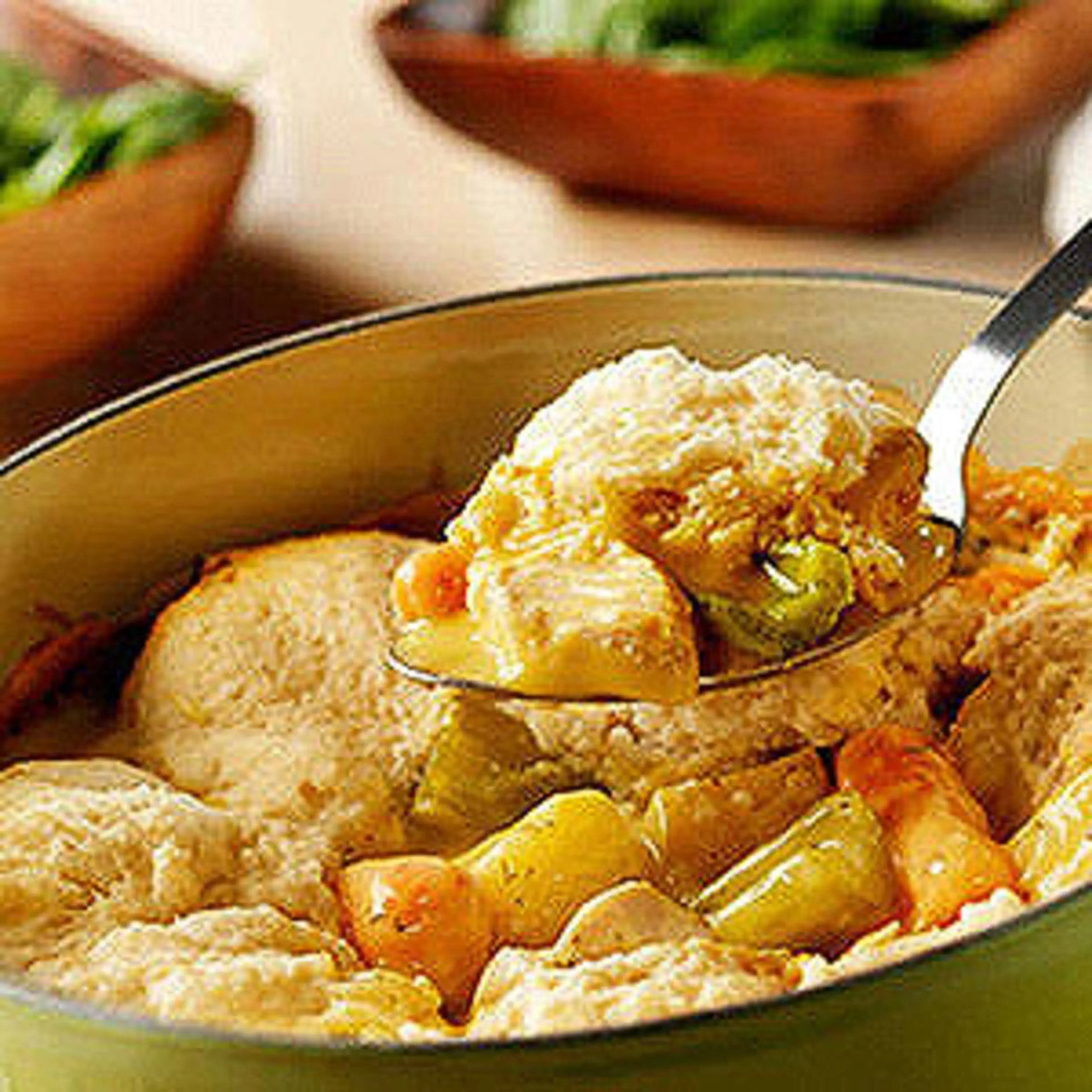Slow Cooker Chicken and Dumplings