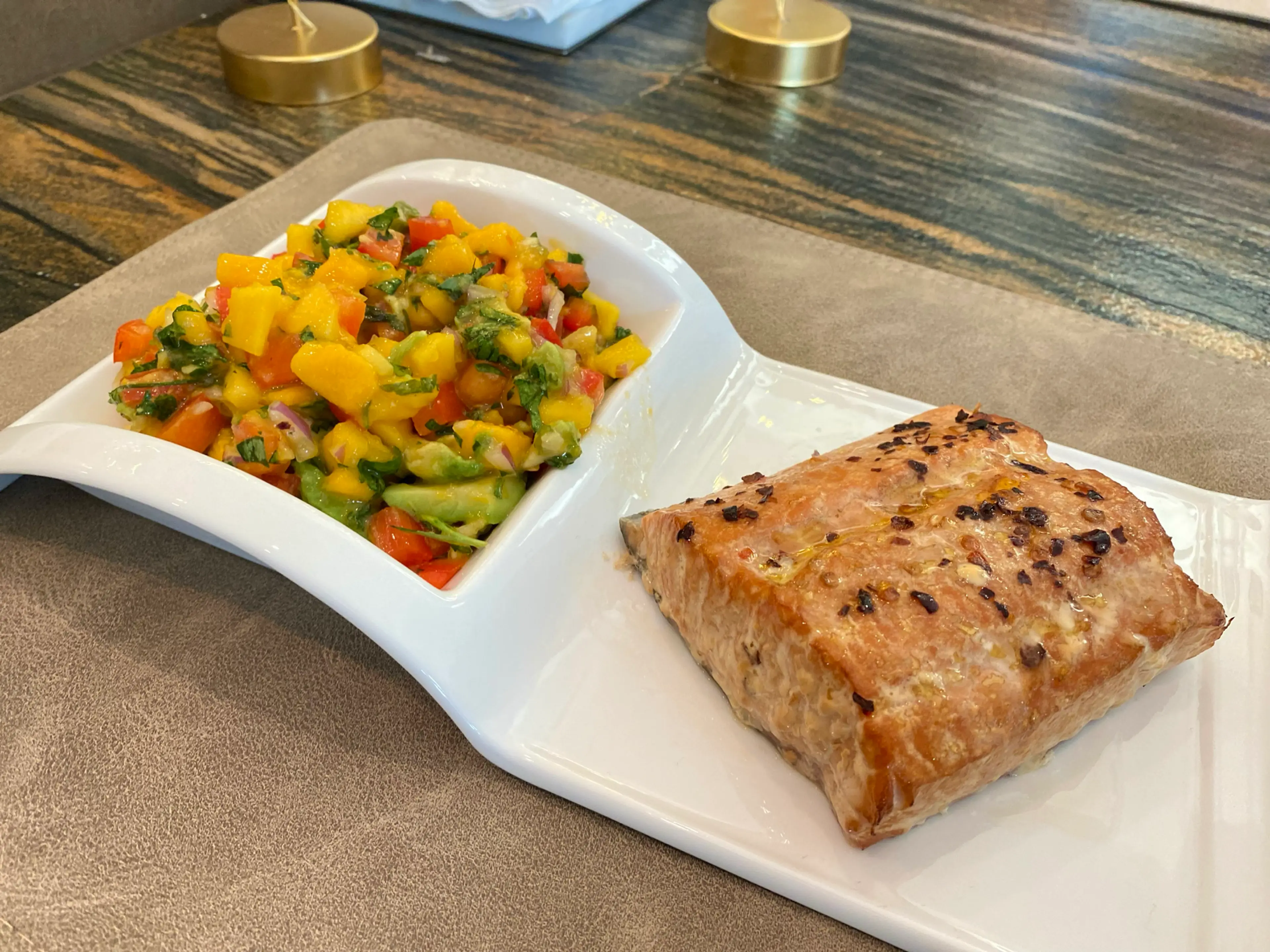 Smoked Salmon & Fruit Salad Joeri & Avishan