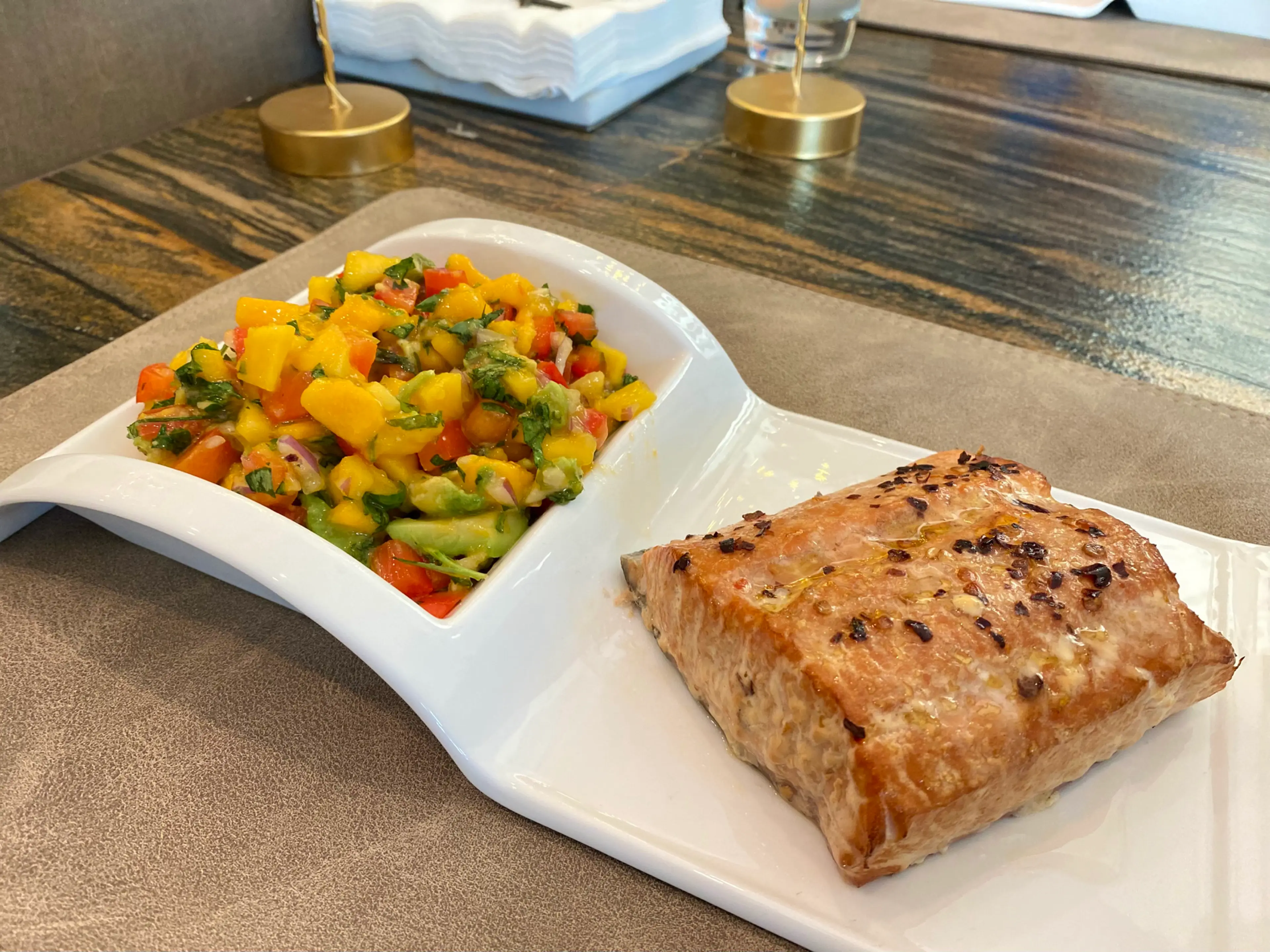 Smoked Salmon & Fruit Salad Joeri & Avishan