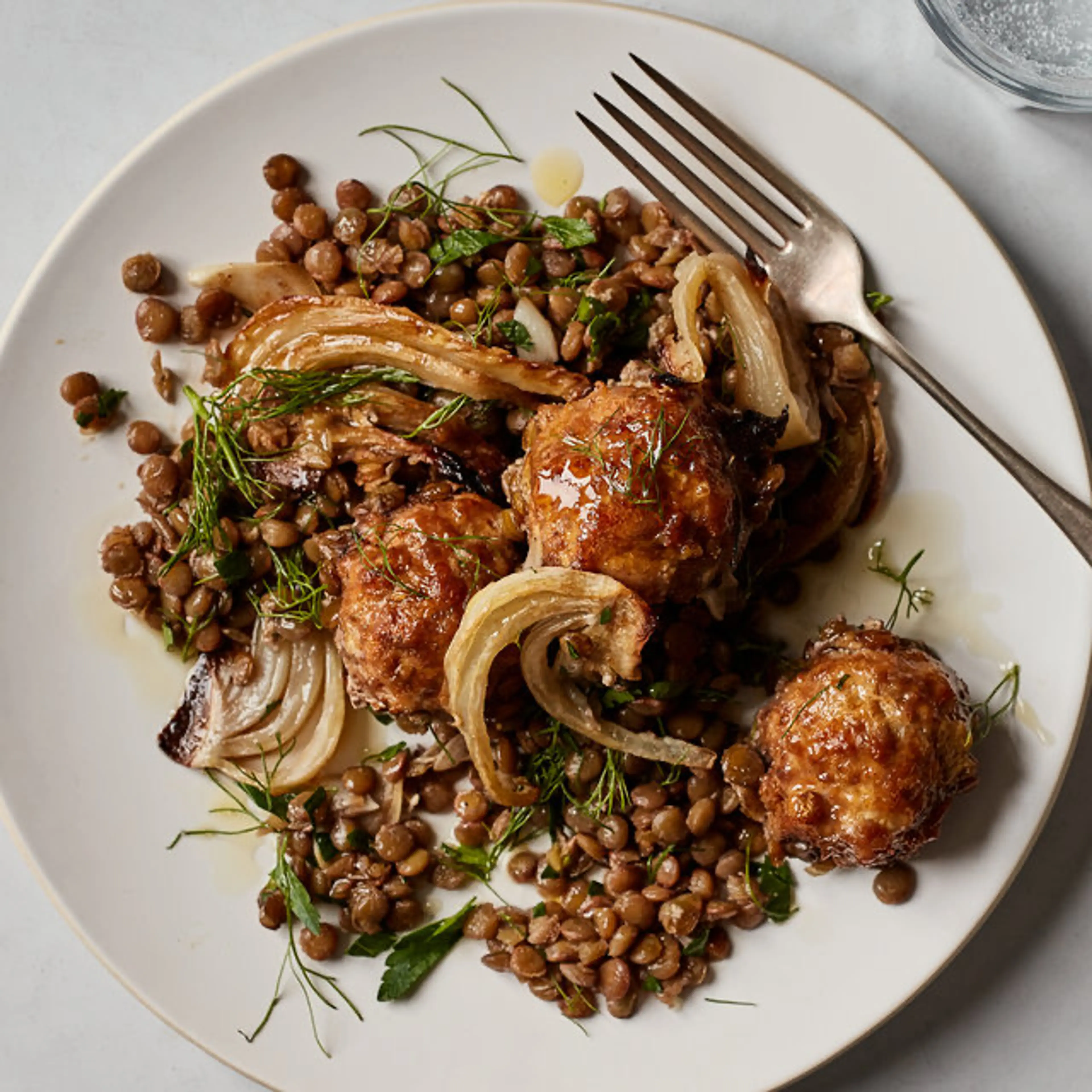 One-Pan Spicy Meatballs With Lentils and Fennel