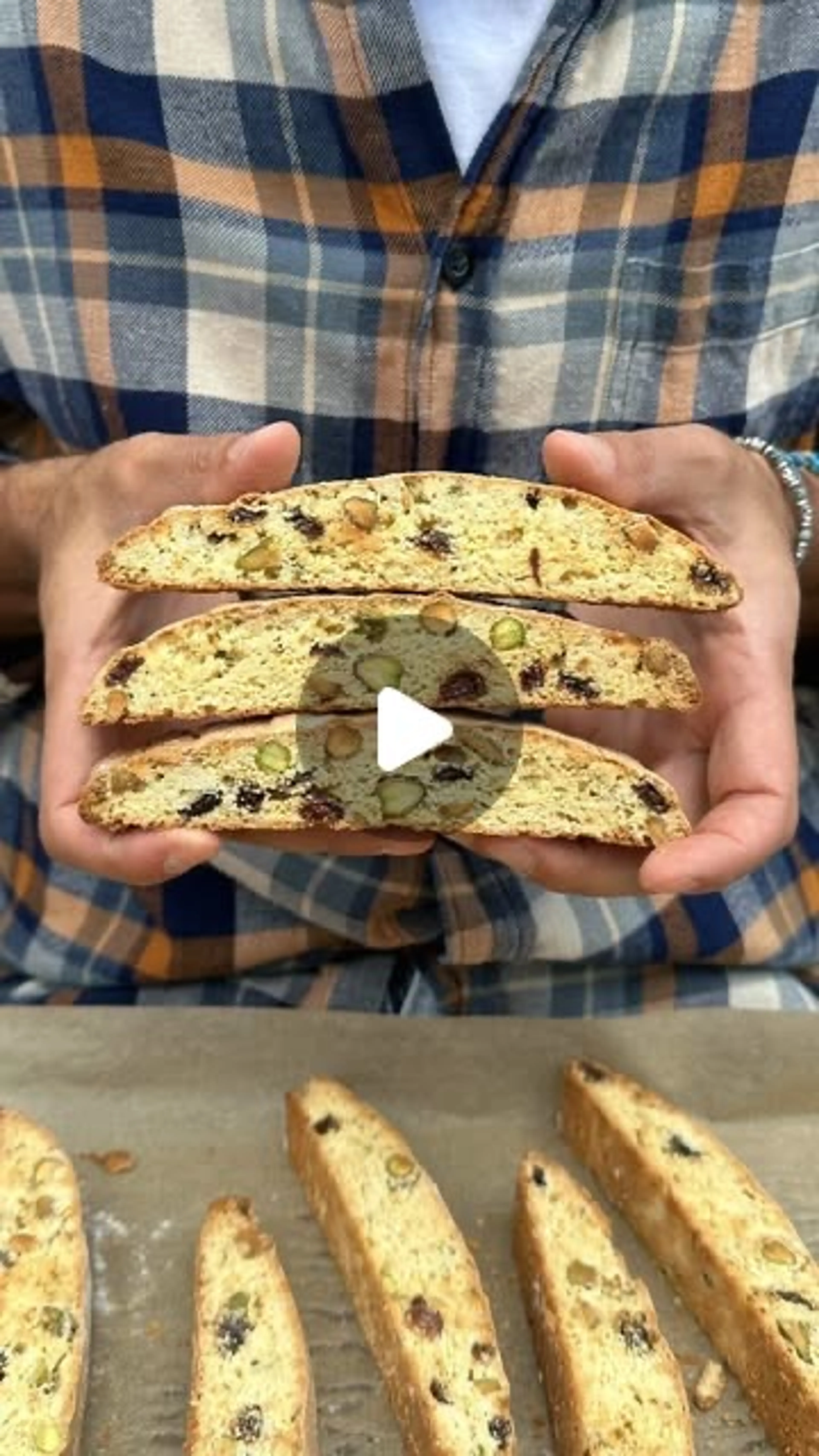 Pistachio and Raisin Biscotti with Honey and Lemo