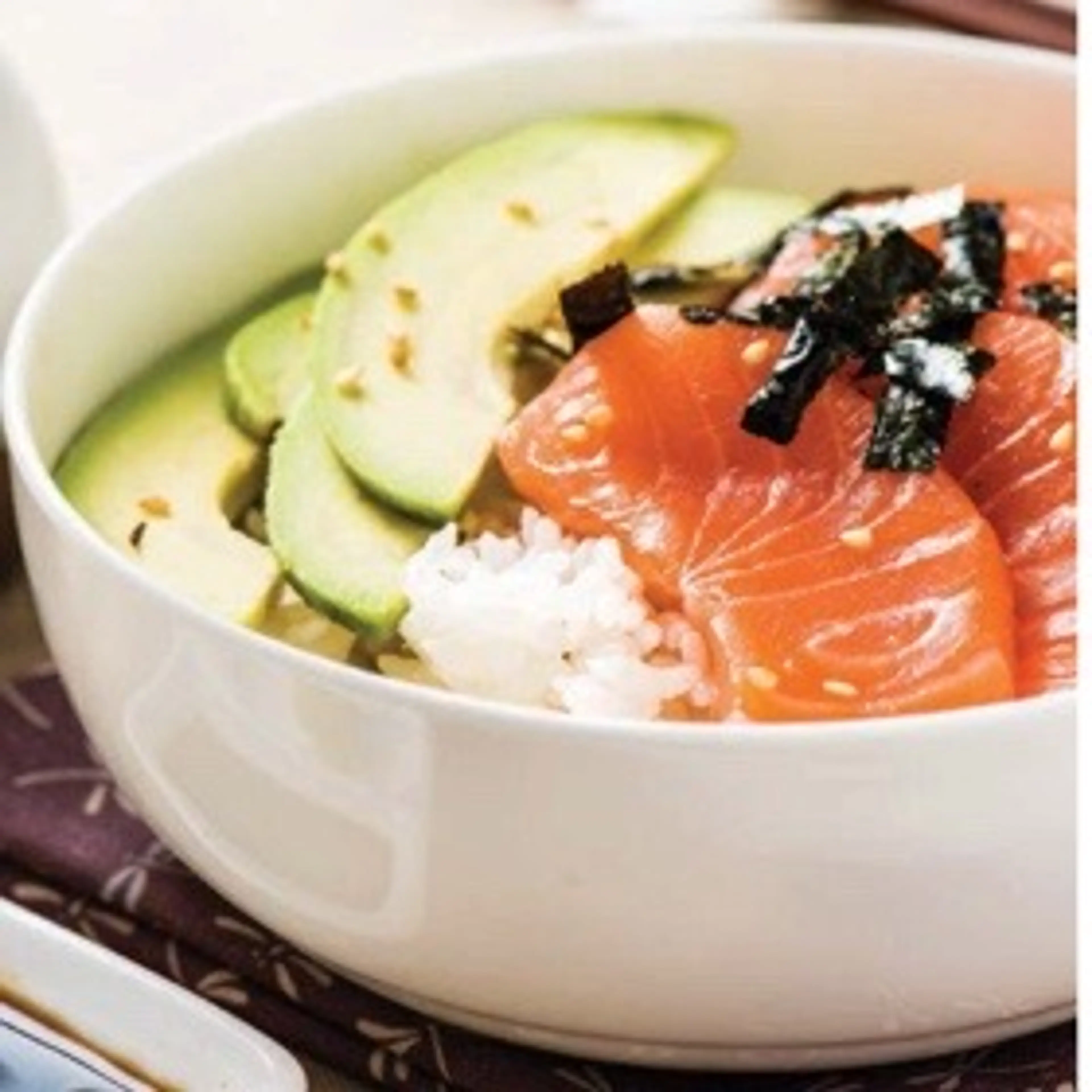 SMOKED SALMON "SUSHI" BOWL
