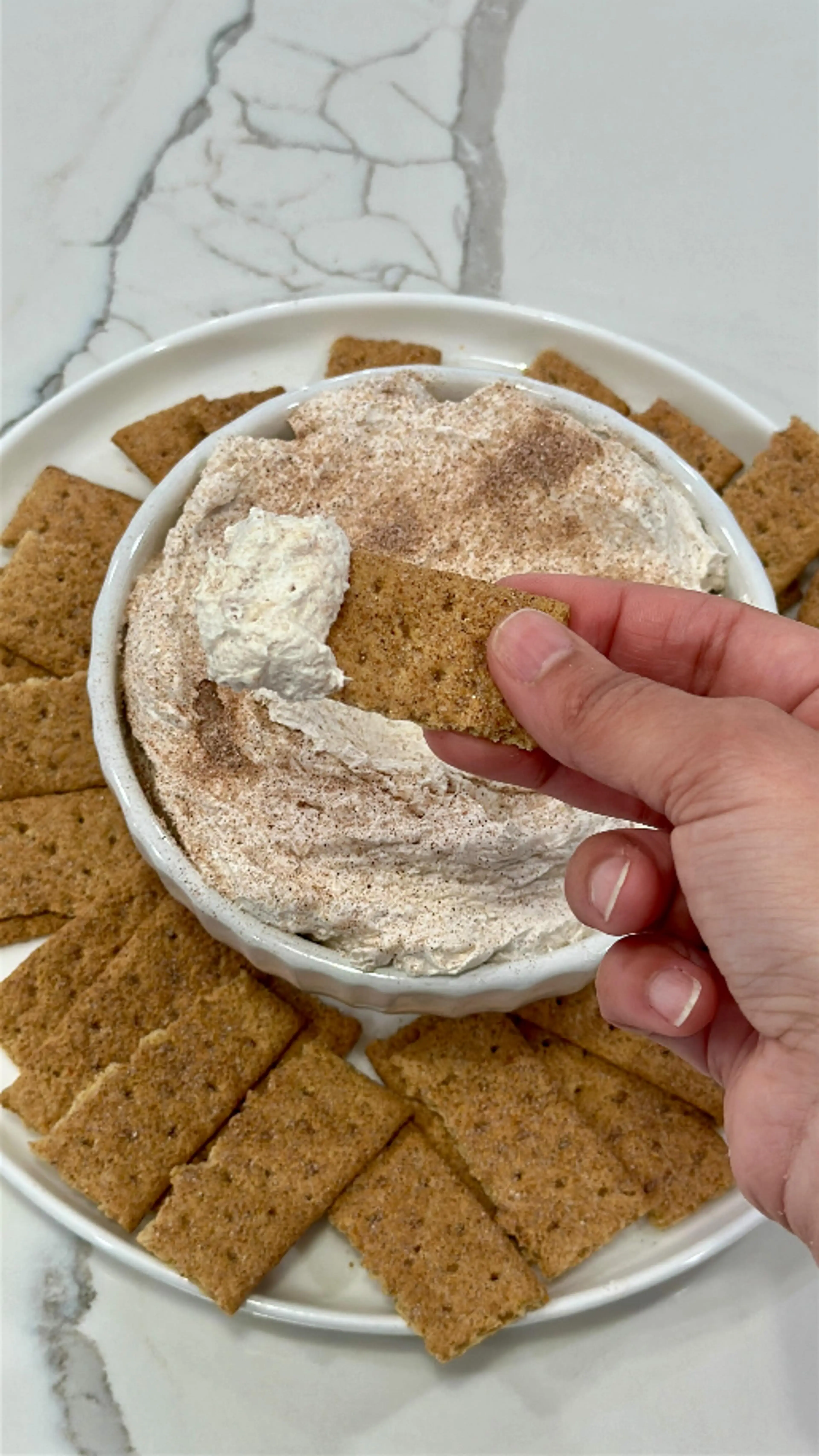 Cinnamon Roll Dip