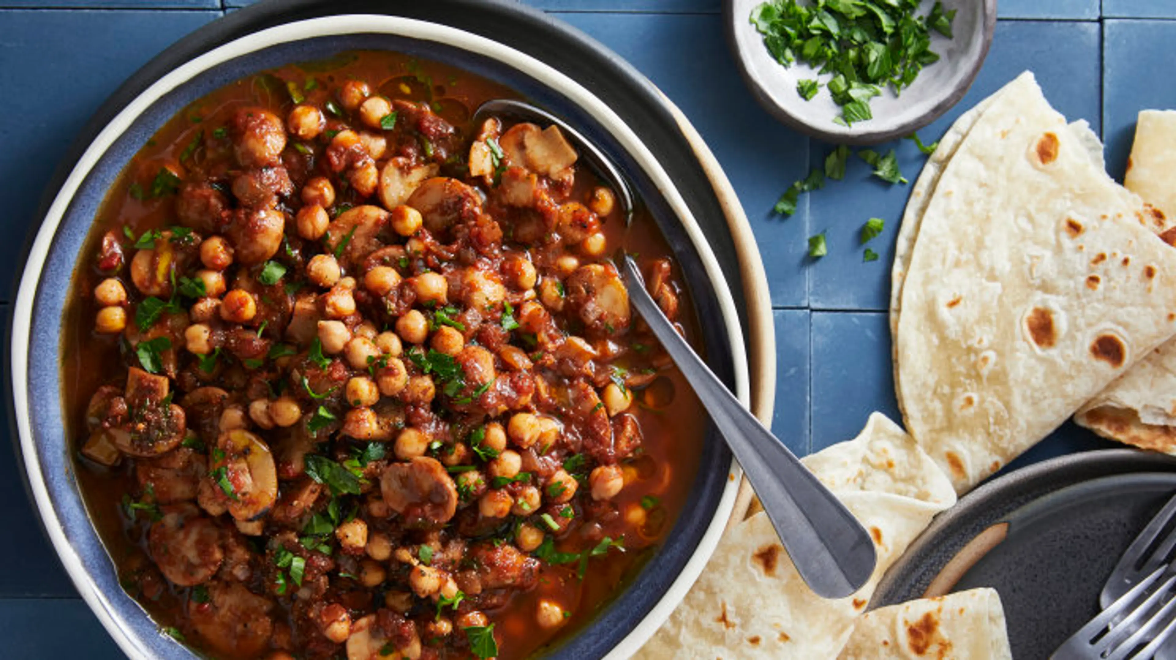 One-pot spiced chickpeas and mushrooms