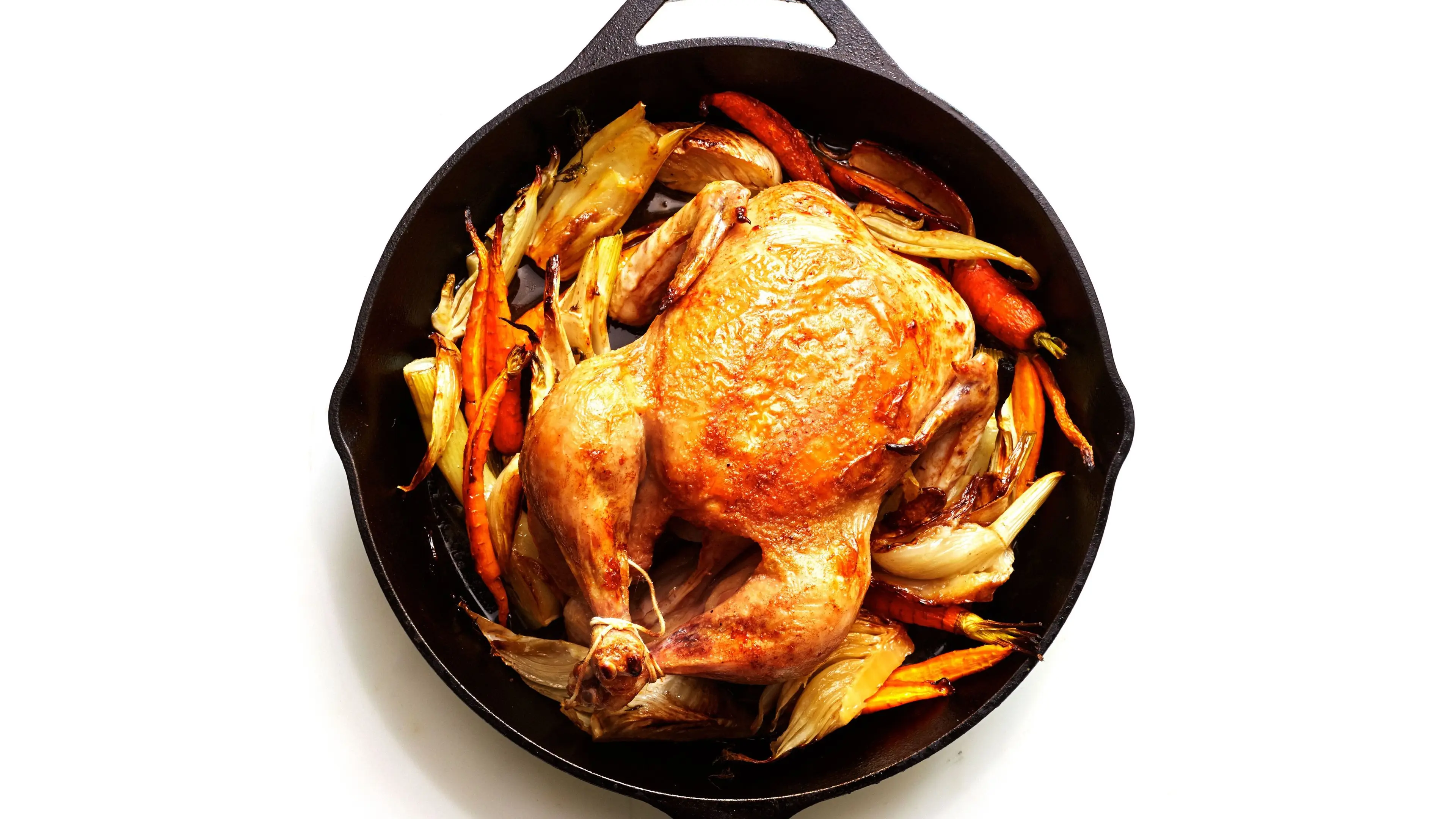 Cast-Iron Roast Chicken With Fennel and Carrots