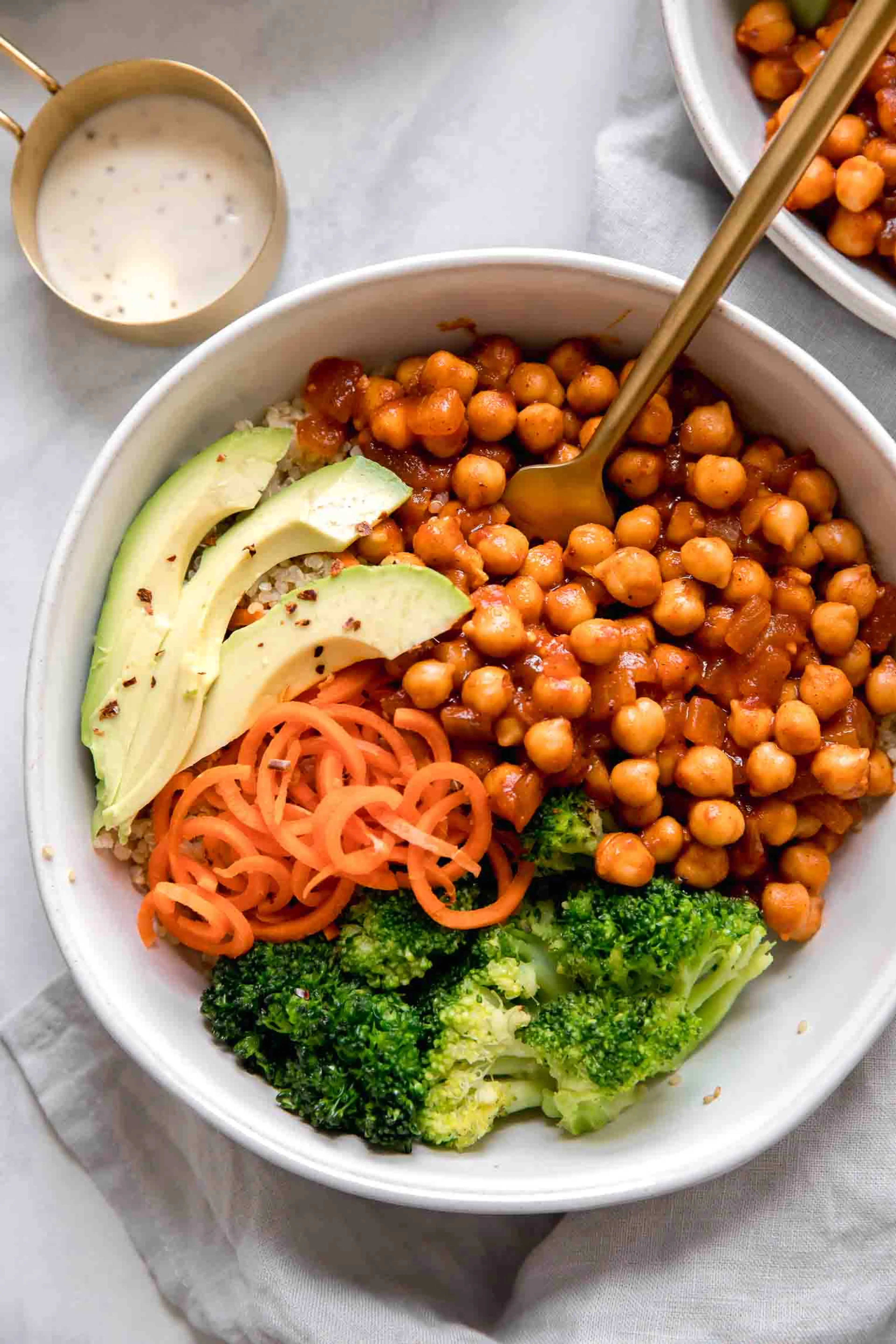 Vegan Buffalo Chickpea Bowls