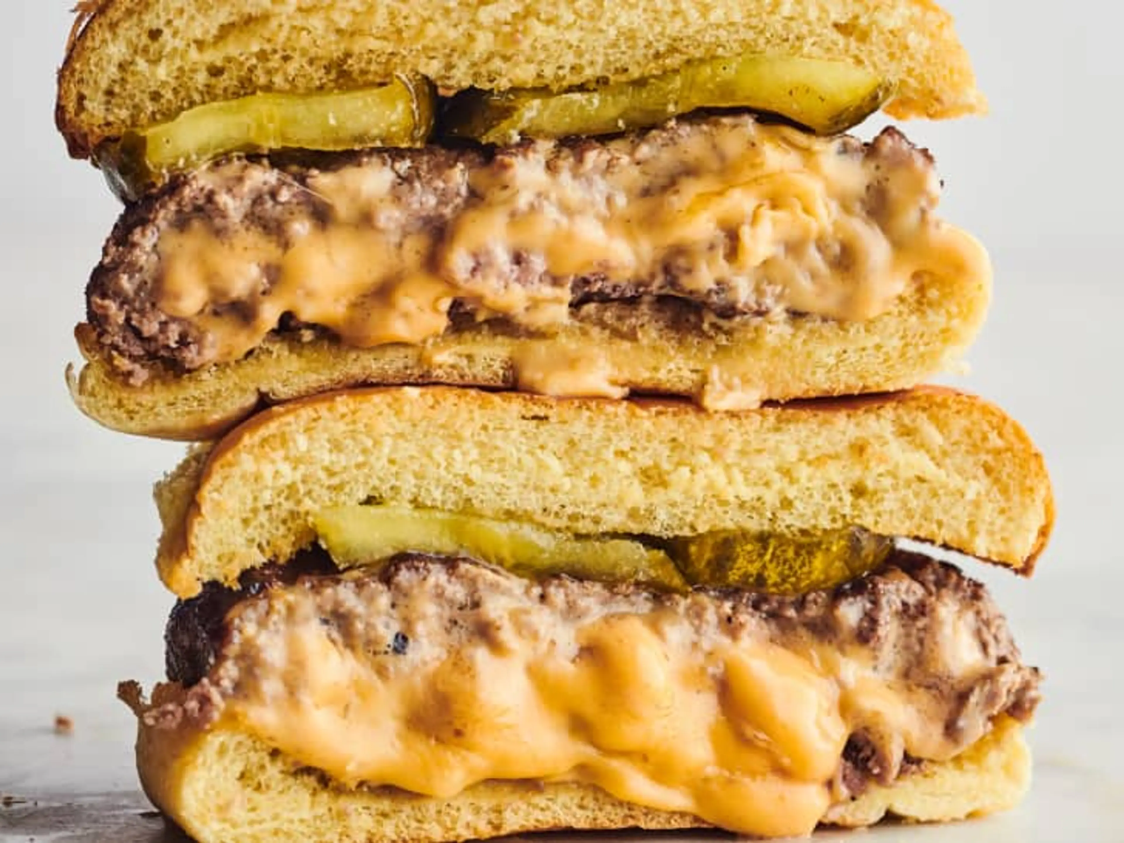 Juicy Lucy Burgers Recipe