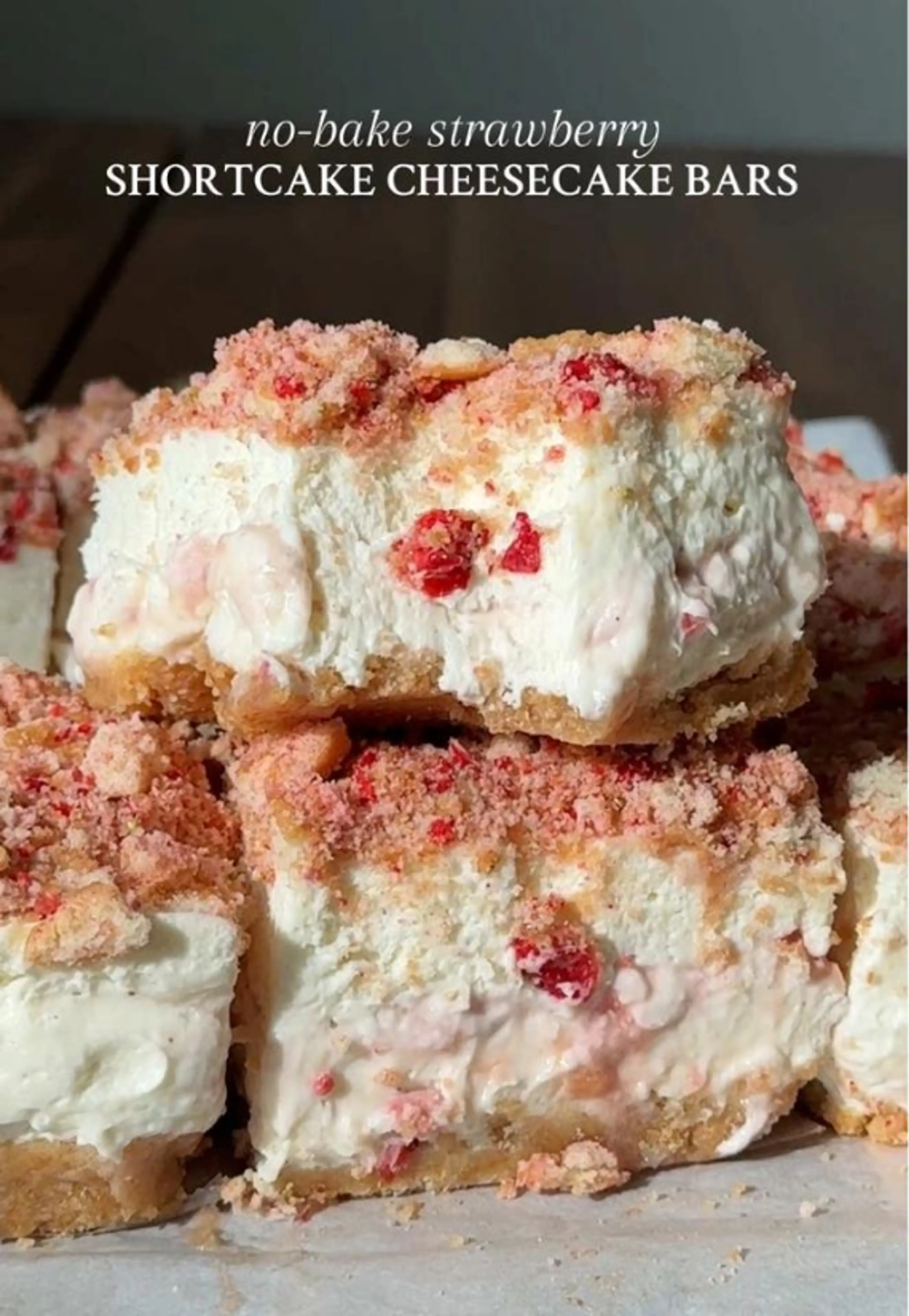 No-bake Strawberry Shortcake Cheesecake Bars | Umami