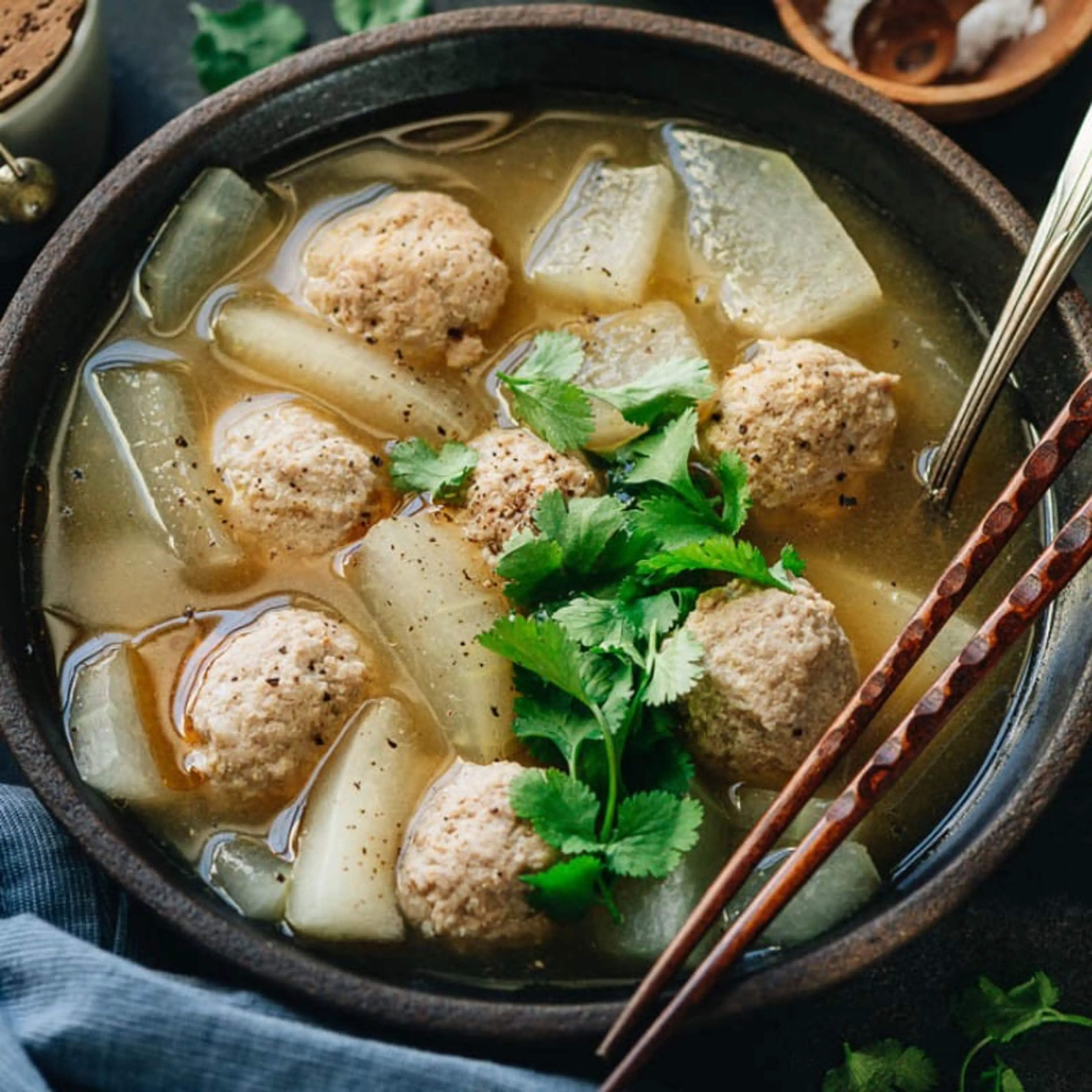 Winter Melon Soup with Meatballs (冬瓜丸子汤)