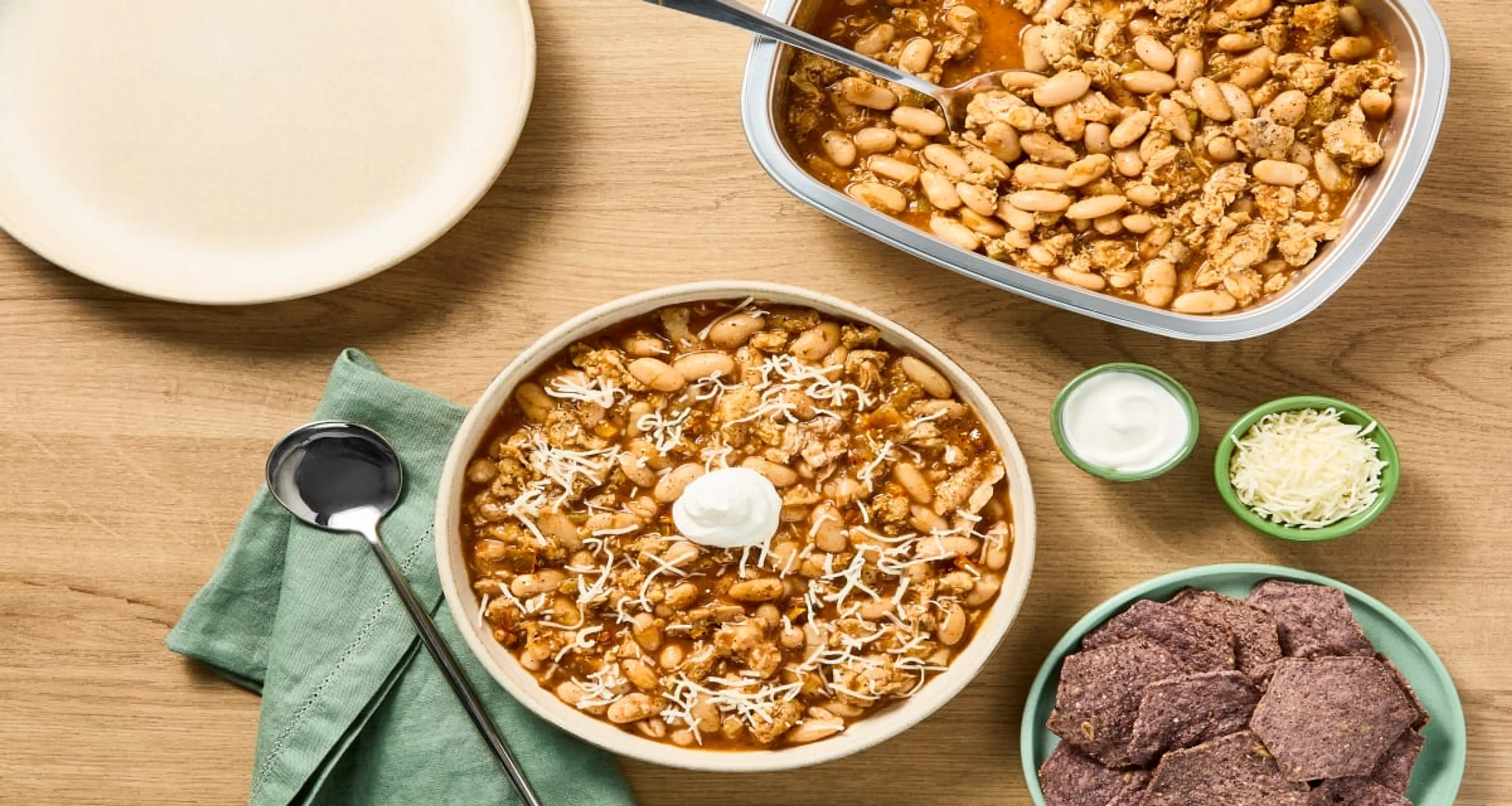 White Bean Chicken Chili Includes recyclable aluminum tray