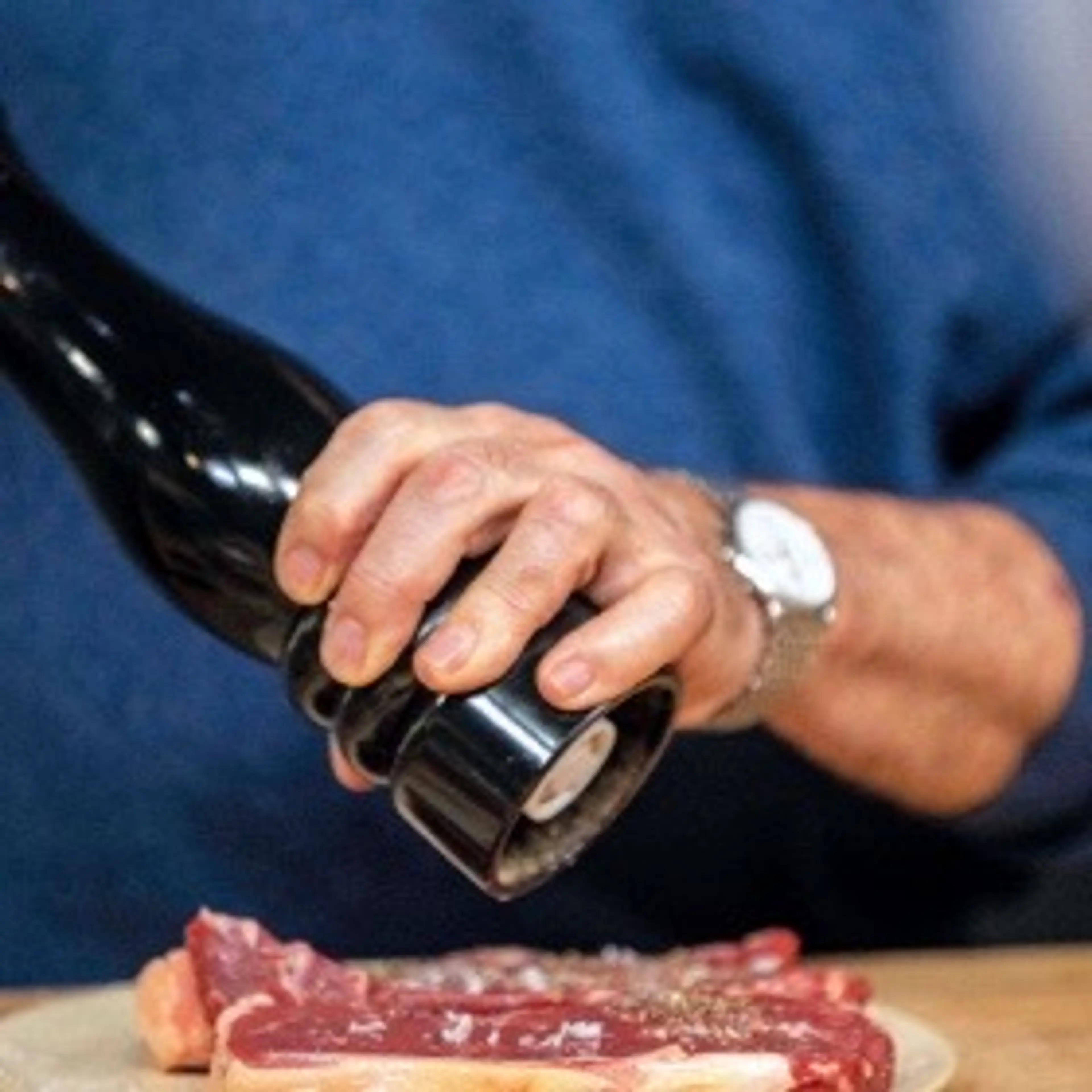 STEAK MAMAN BLANC & STEAK WITH RED WINE JUS