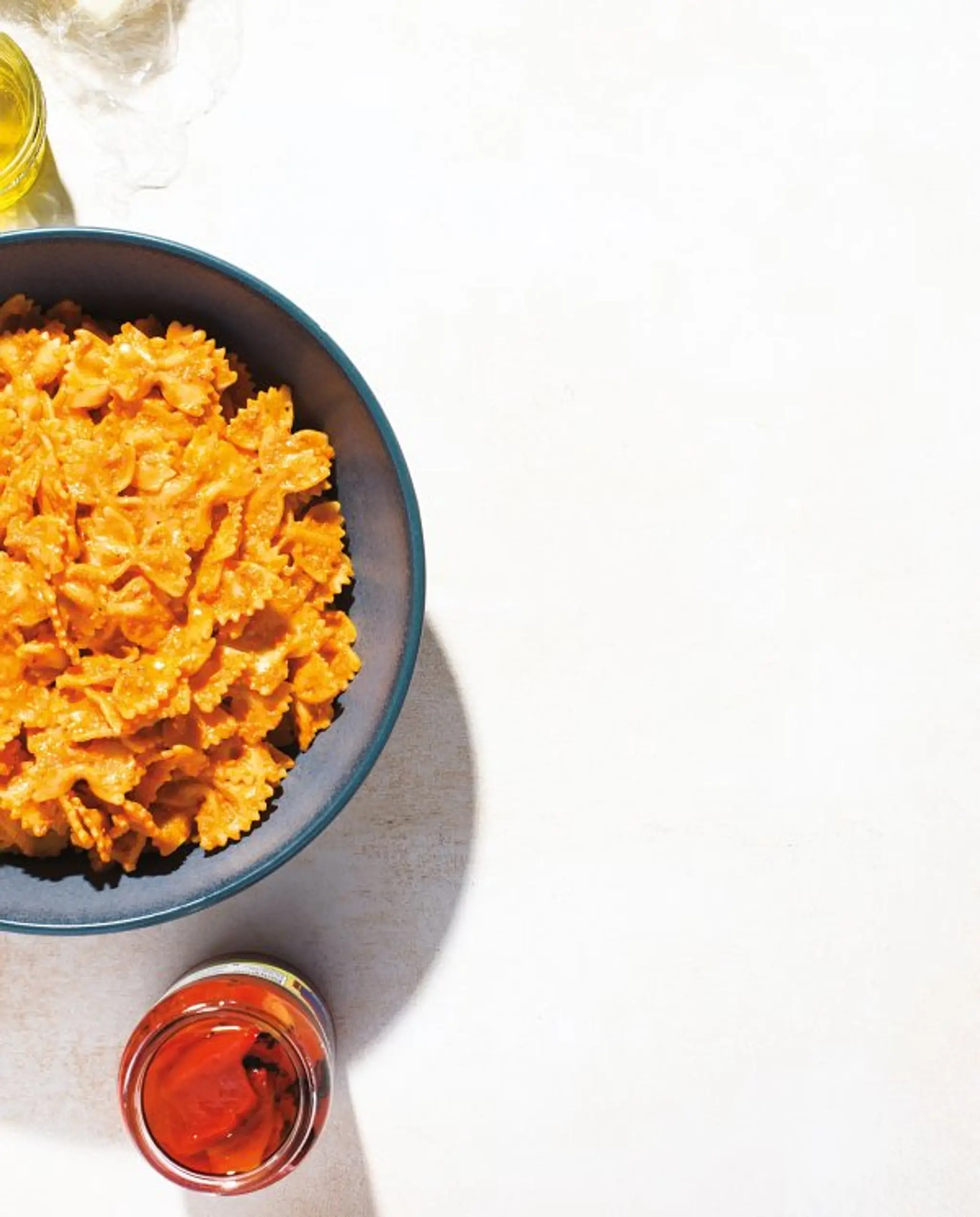 Pasta with Pesto Rosso