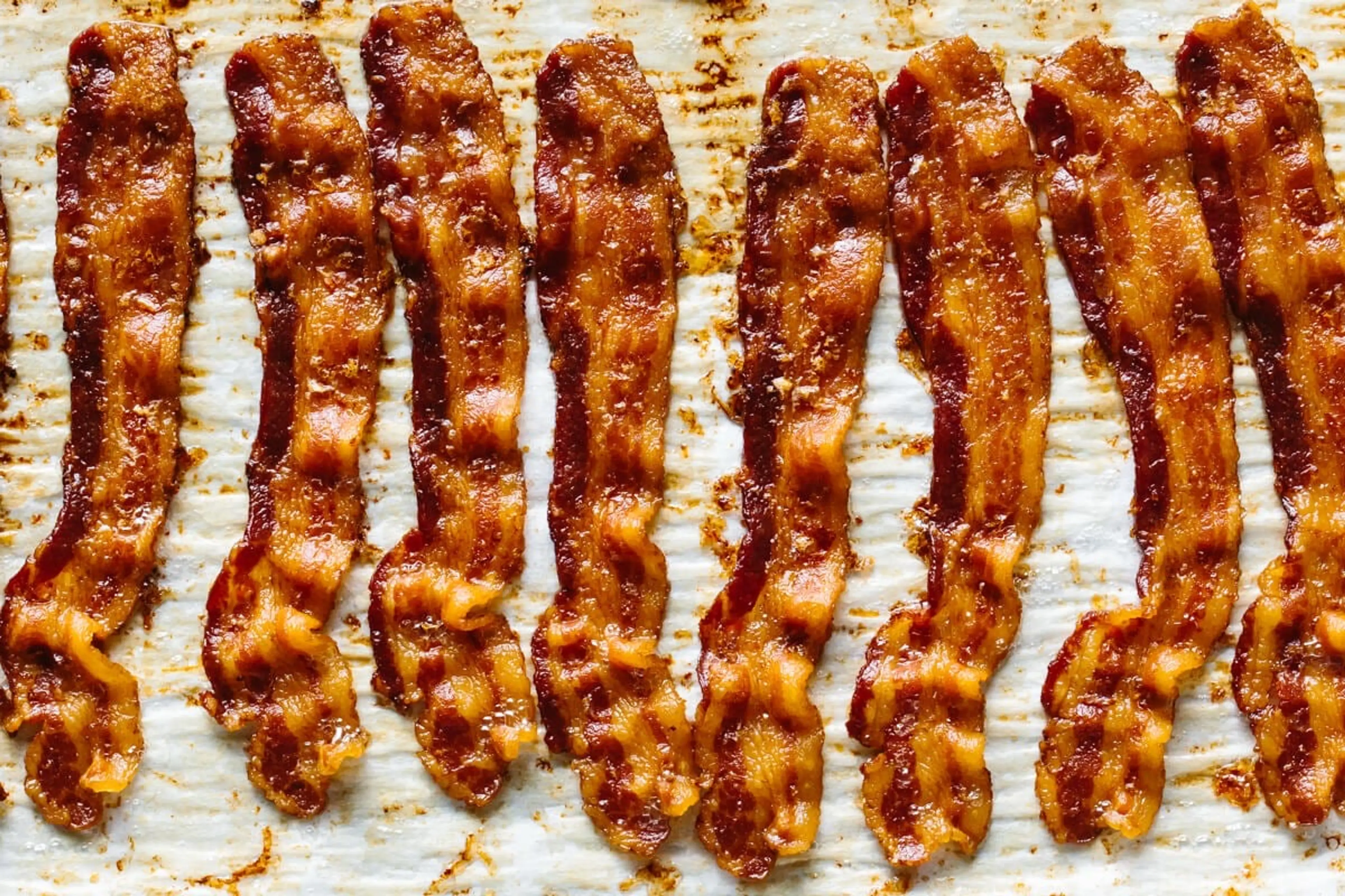How to Cook Bacon in the Oven (Easy & Crispy)