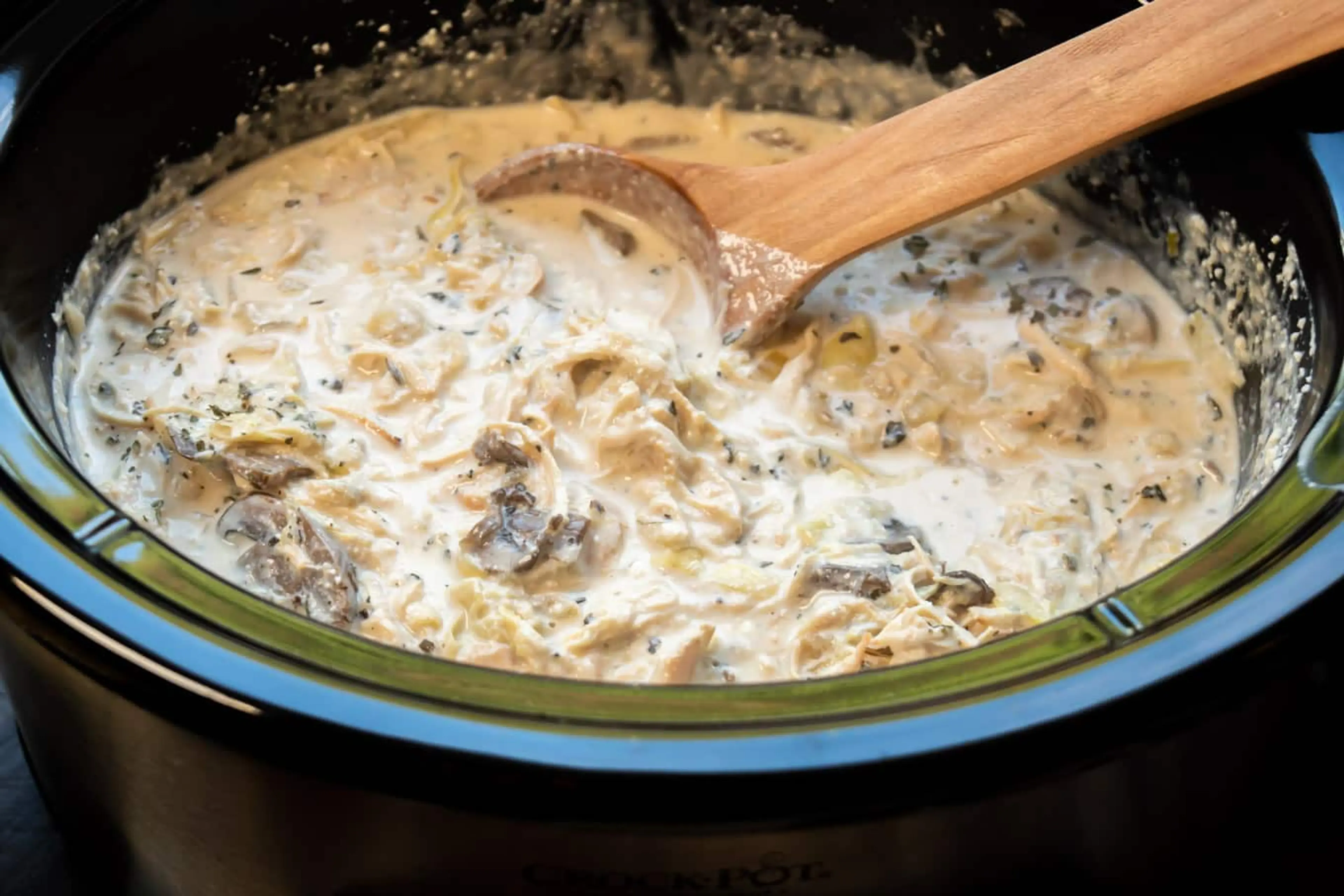 Slow Cooker Artichoke Mushroom Chicken