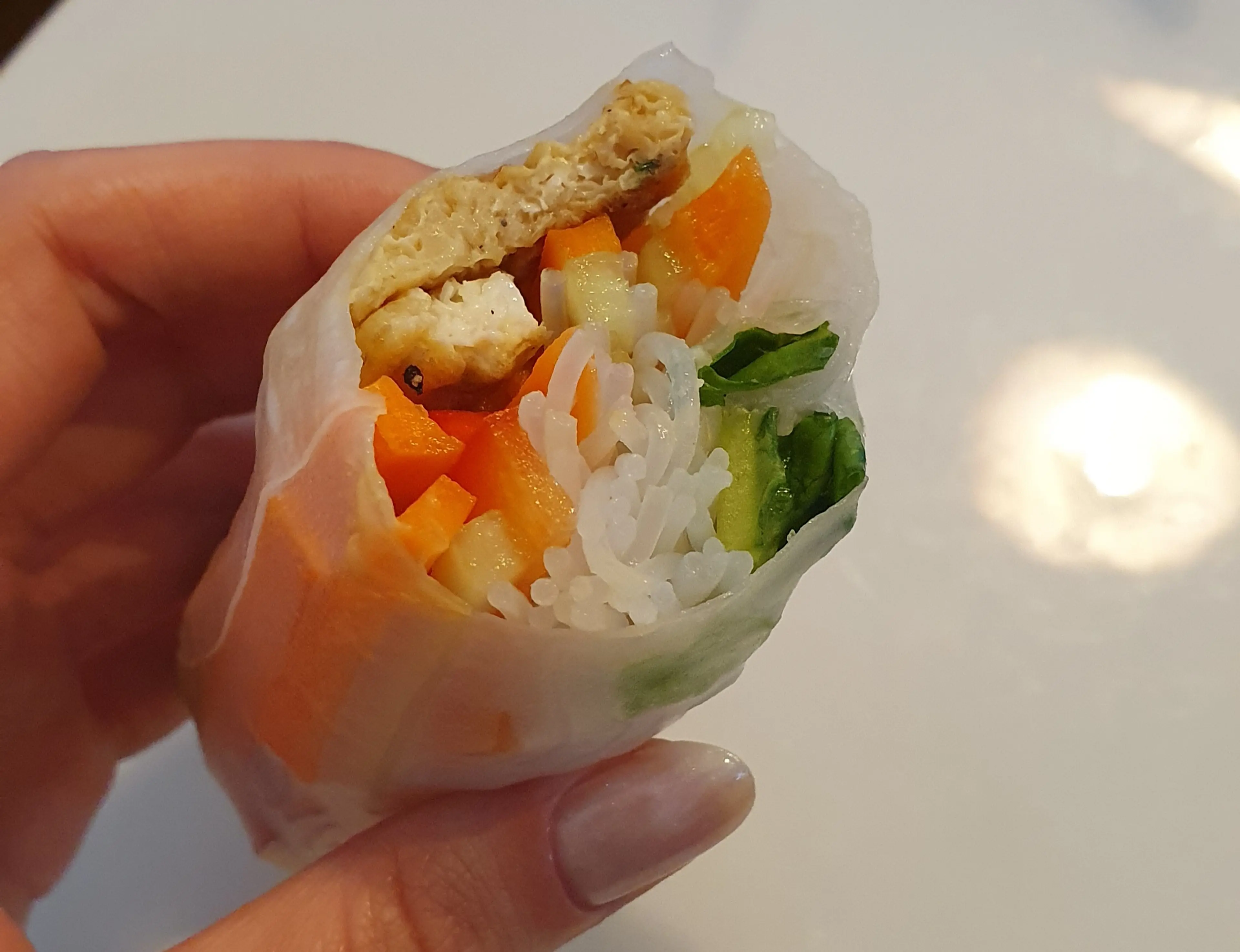 Sommerrollen mit Erdnussdip