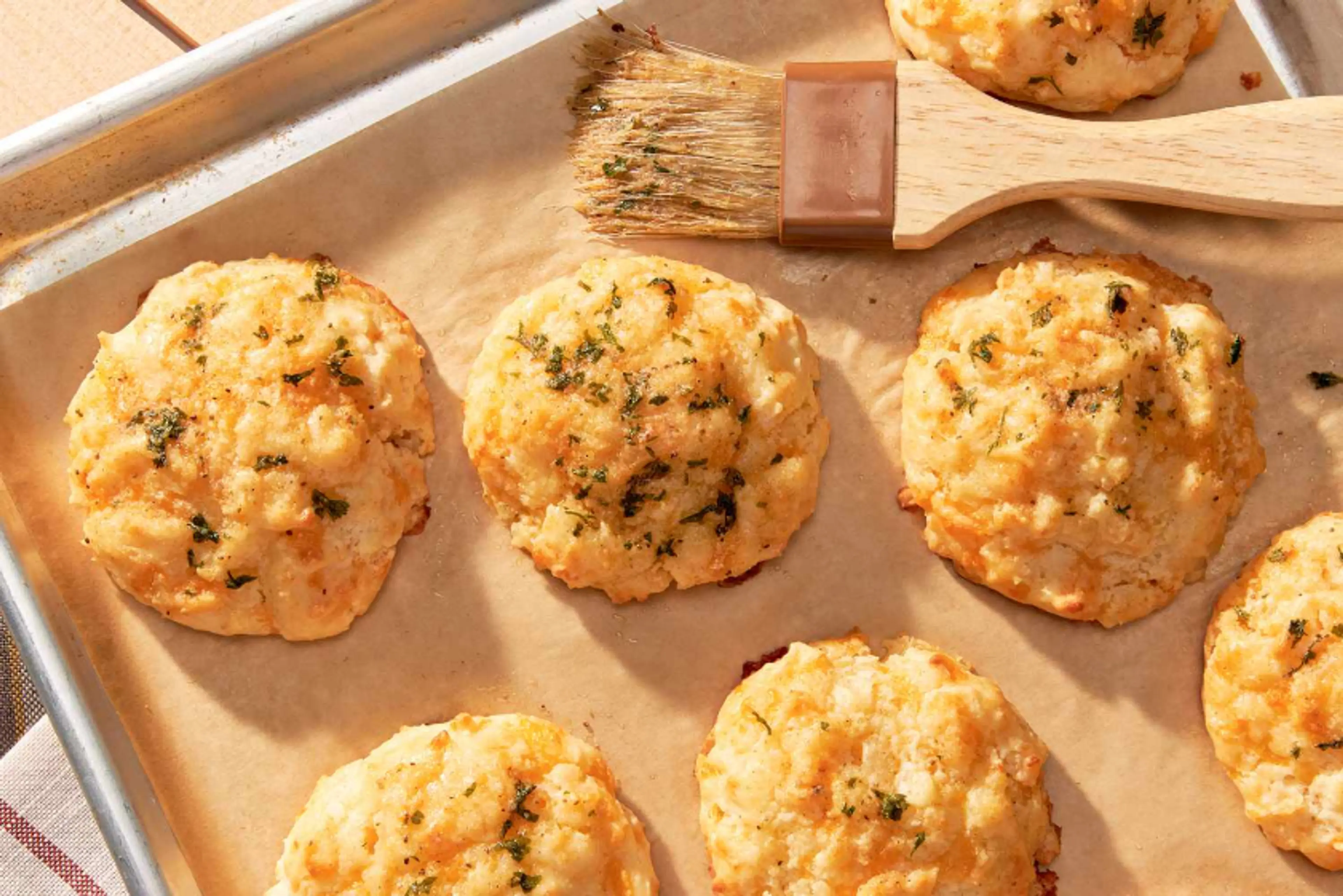 Cheddar Bay Biscuits