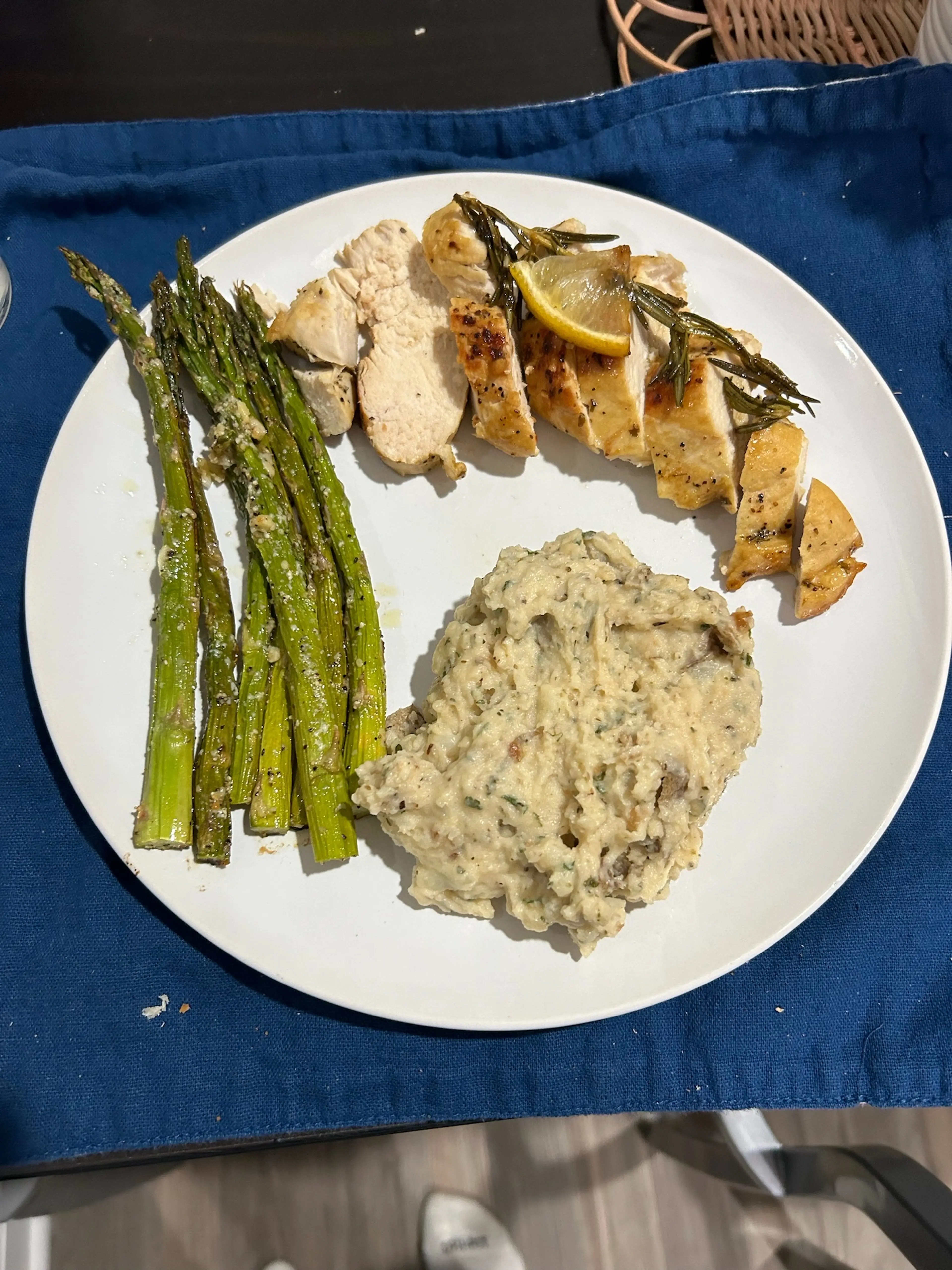 Easy Lemon Rosemary Chicken