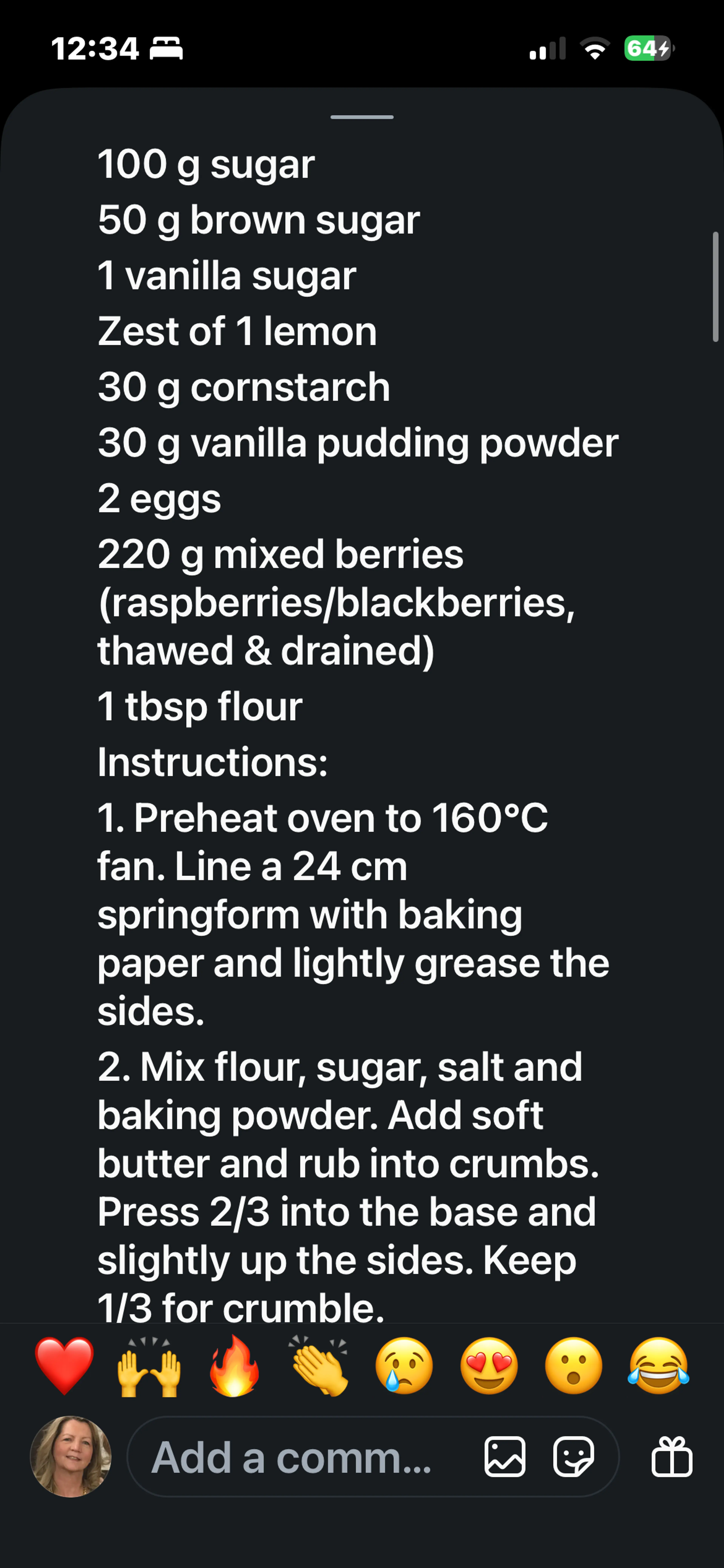 Berry Crumble Cheesecake